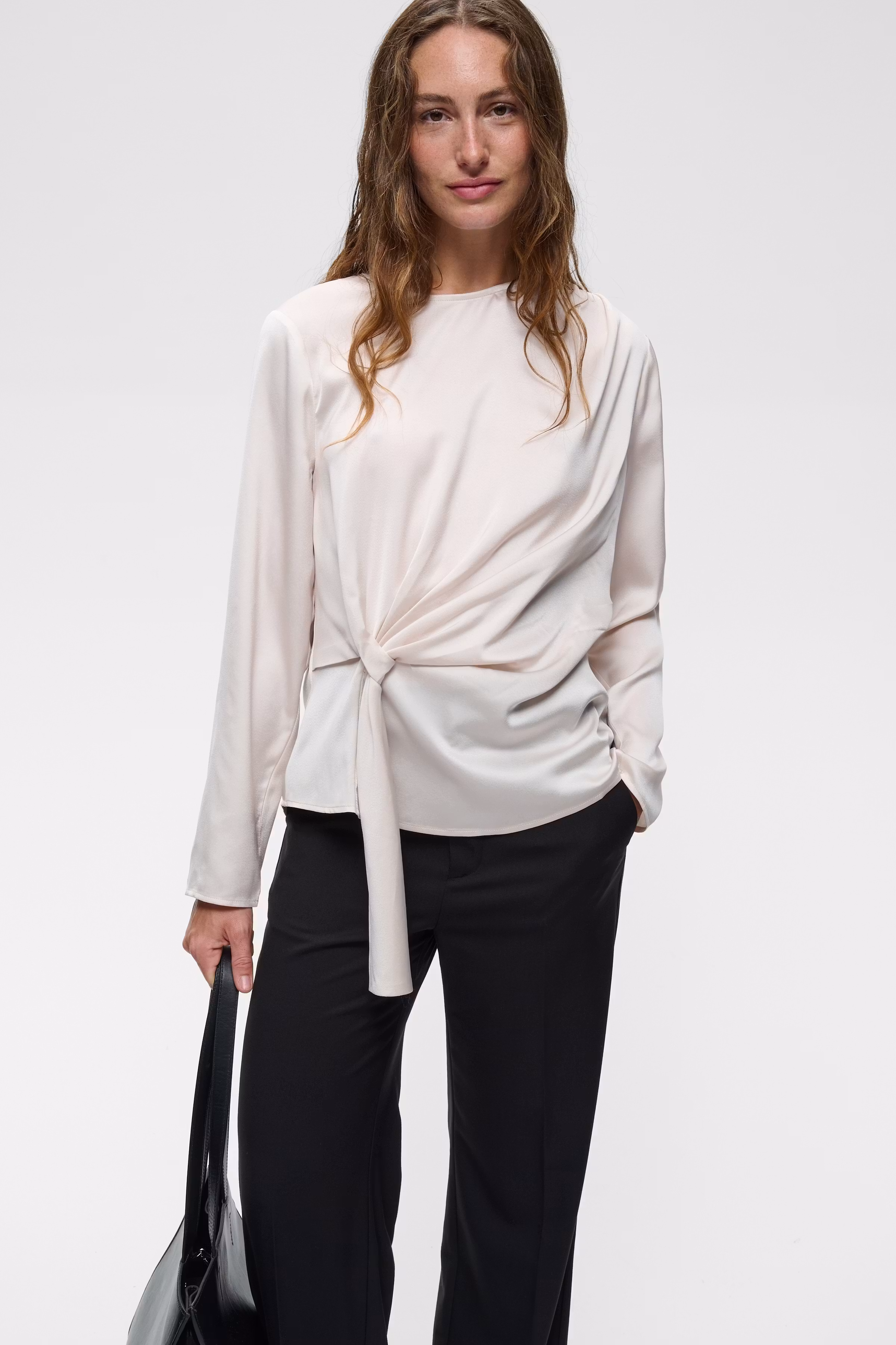 SATINEIW Blouse LOOKBOOK DETAIL 30113429-130403