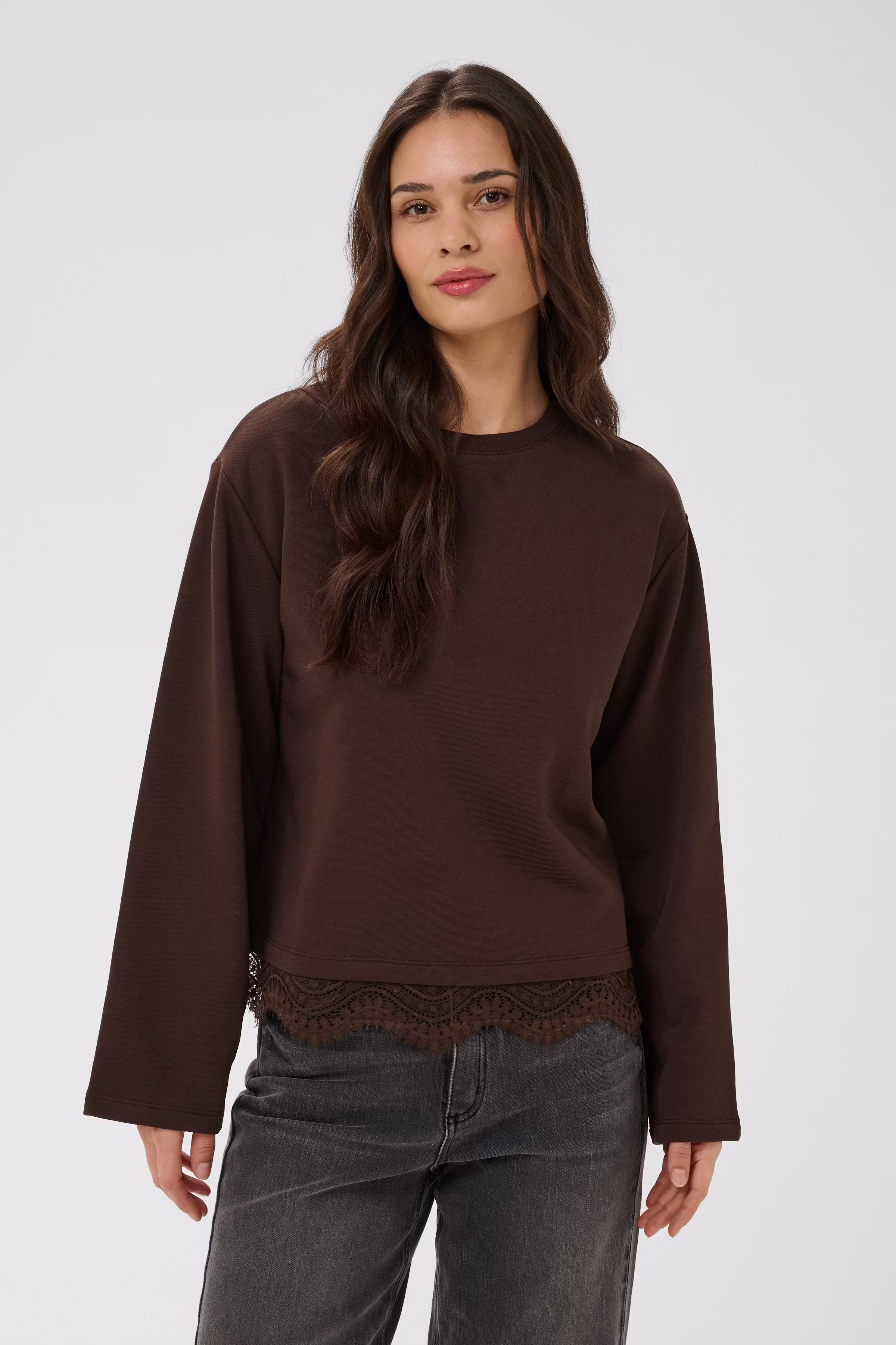 KAsophie Sweatshirt LOOKBOOK FRONT 10512596-190915