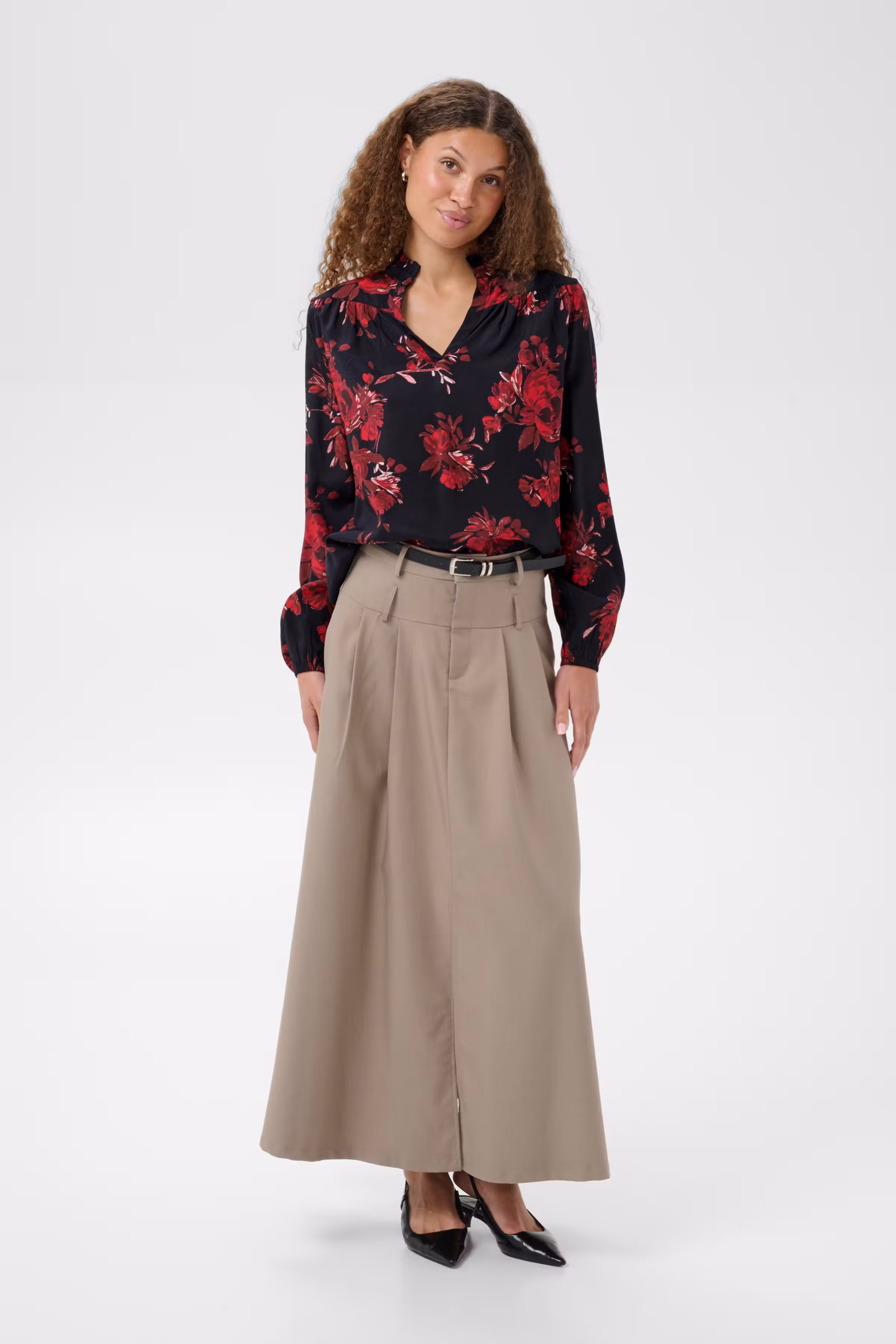 KAhope Blouse LOOKBOOK FRONT 10512411-110077