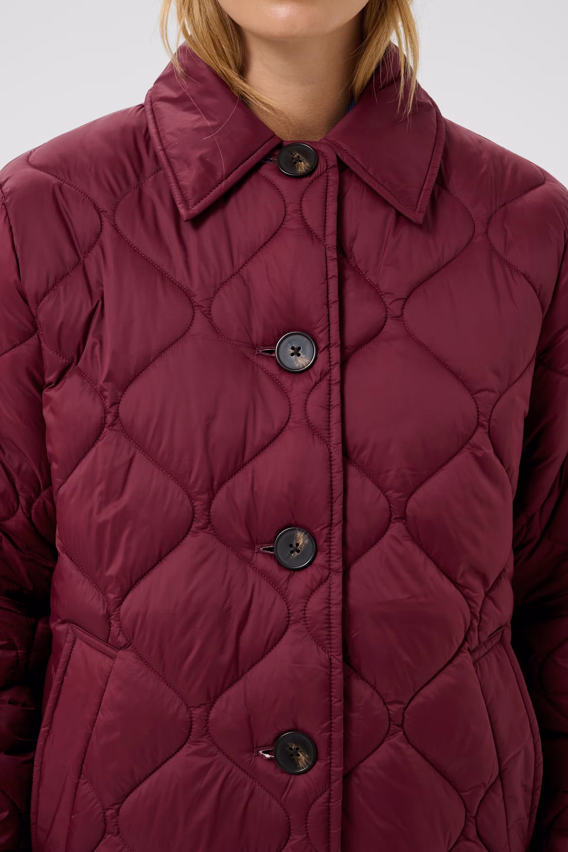 CarinePW Outerwear LOOKBOOK DETAIL 30310627-191627