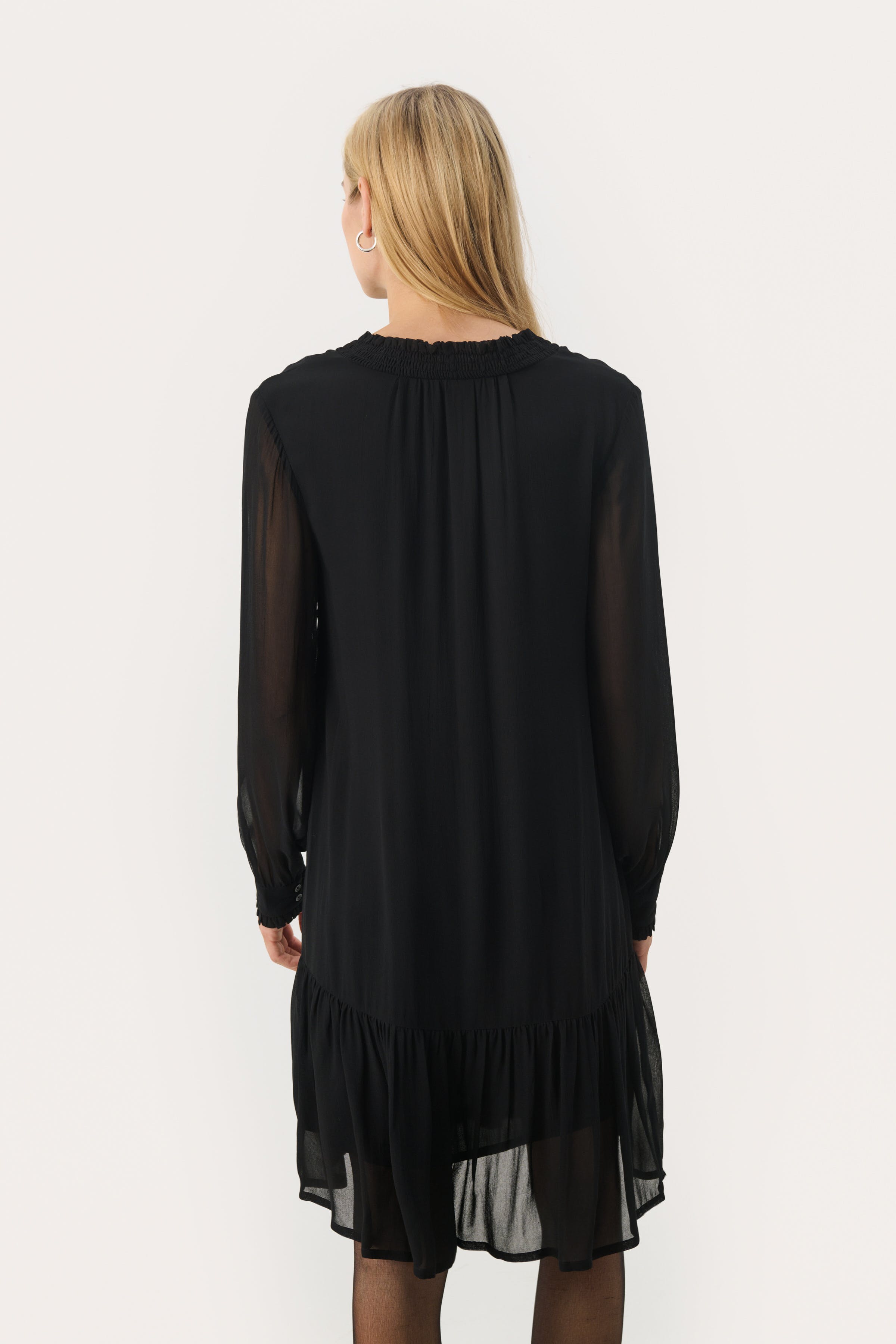 MikaelaPW Klänning LOOKBOOK BACK 30309048-194008