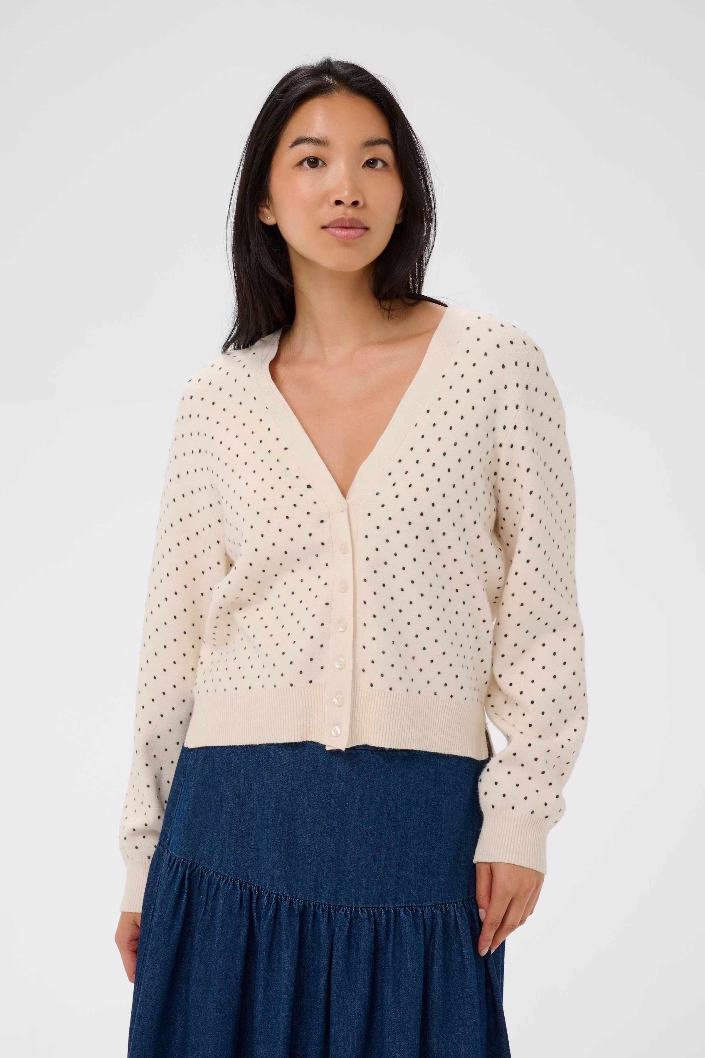 AnessaPW Cardigan LOOKBOOK FRONT 30310394-304782