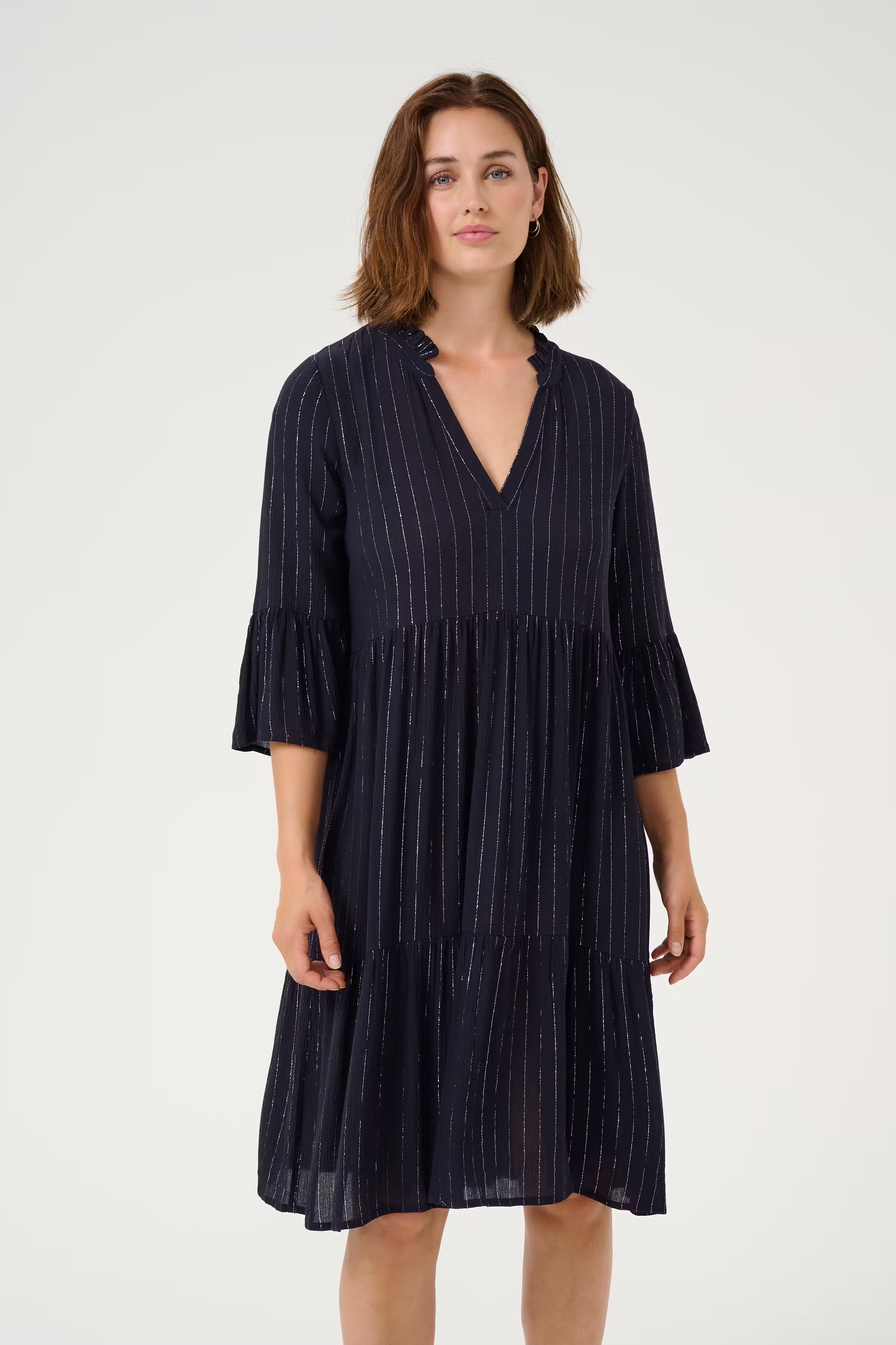 KAliv Glimmerkjole LOOKBOOK FRONT 10552164-106557