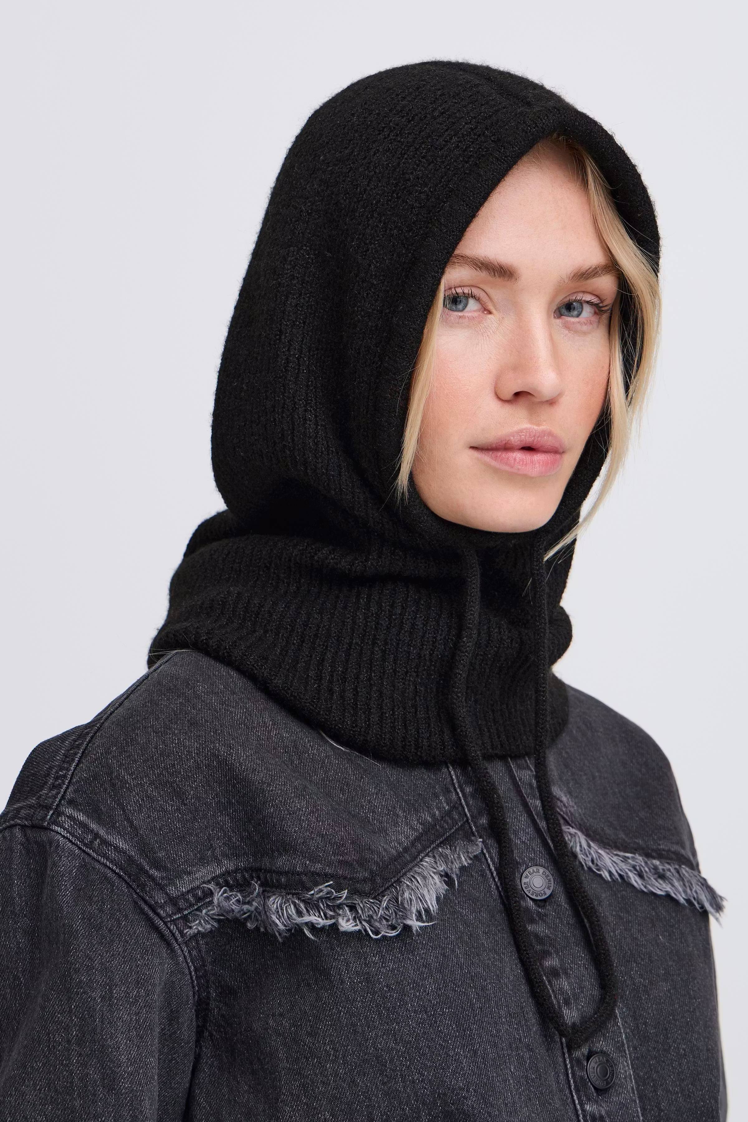 BYVELHA Hatt LOOKBOOK DETAIL 20818025-194008