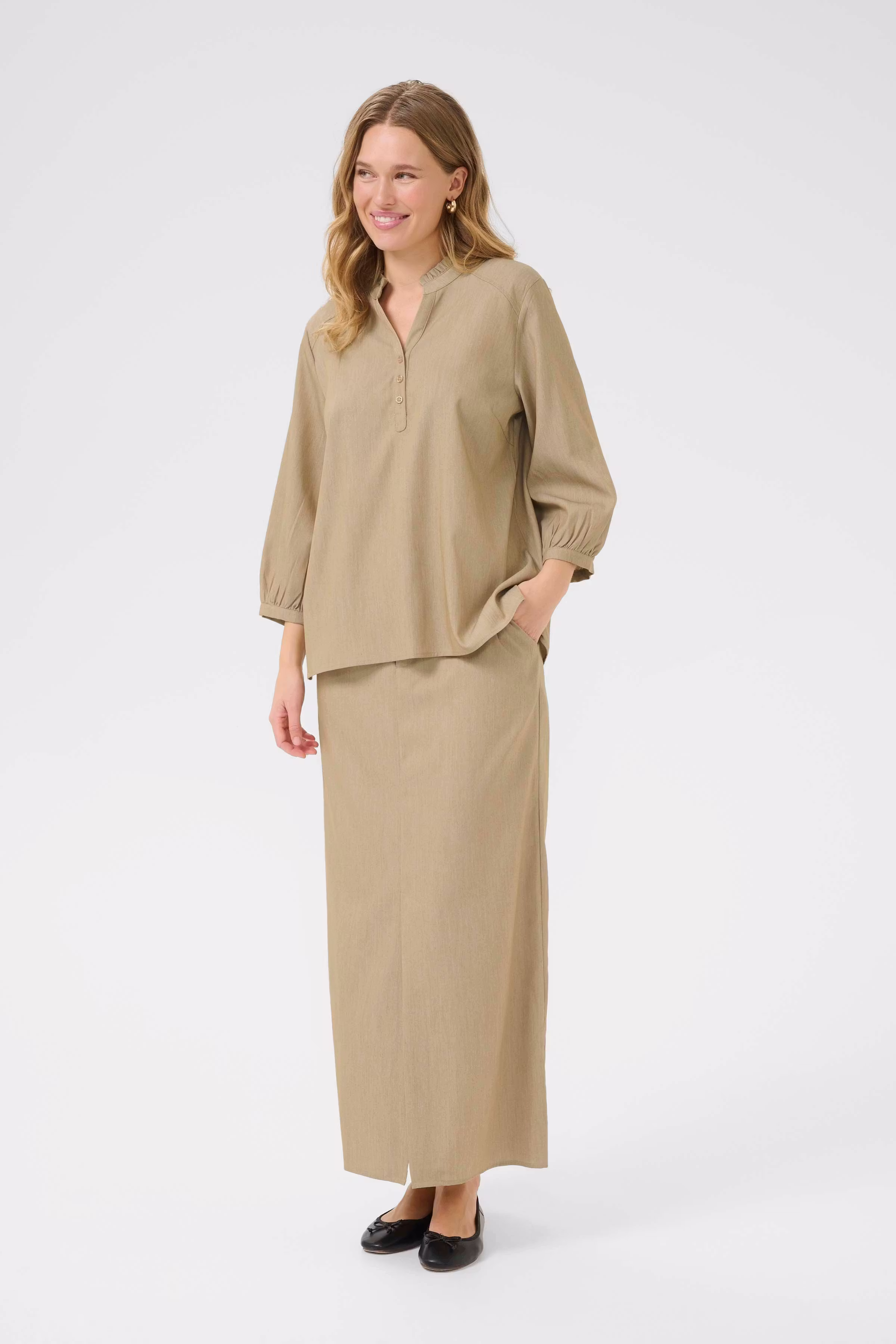 BPravna Blouse LOOKBOOK FRONT 10590886-1713121B
