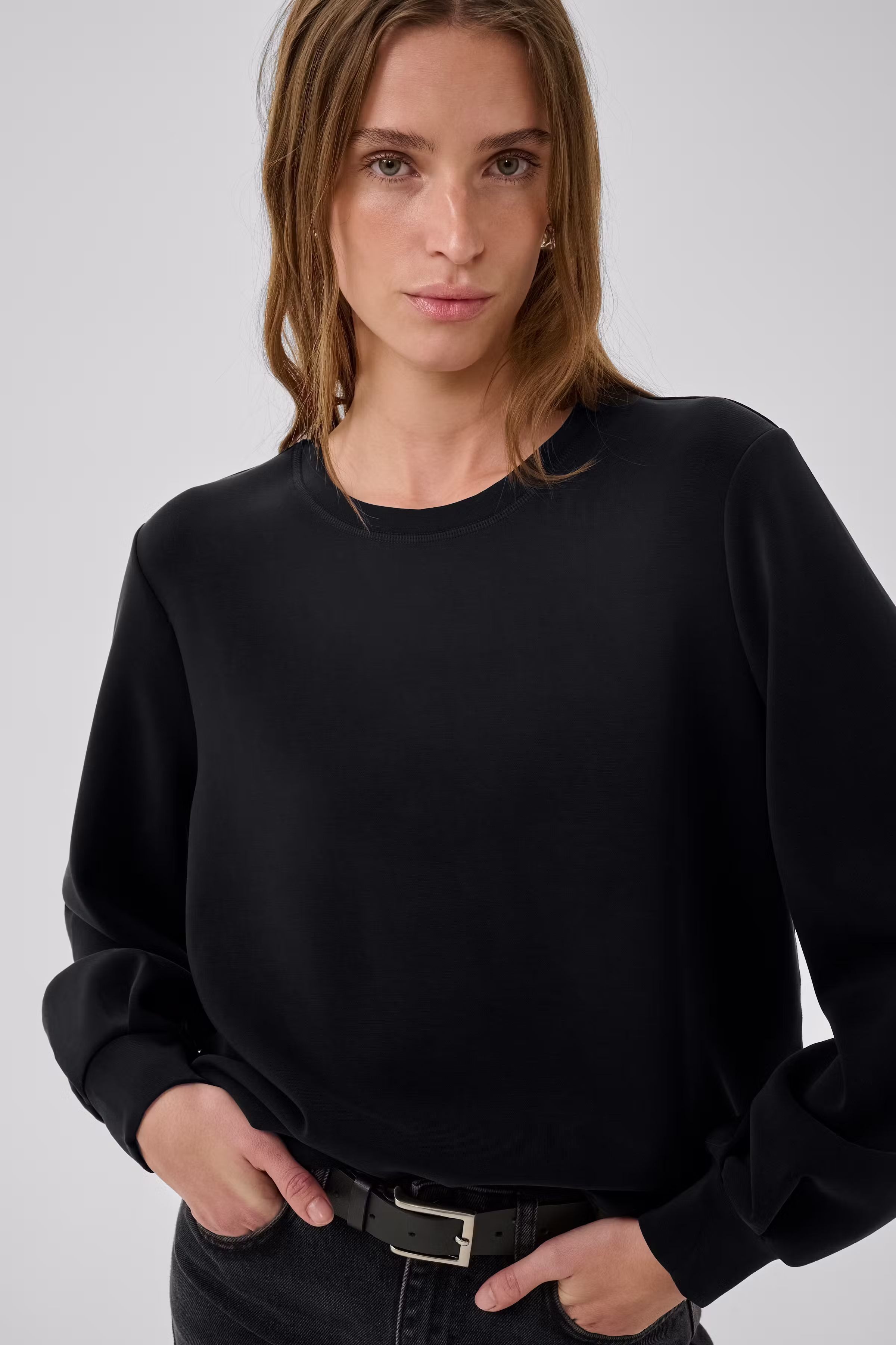 23 THE SWEAT BLOUSE LOOKBOOK DETAIL 10703583-100031