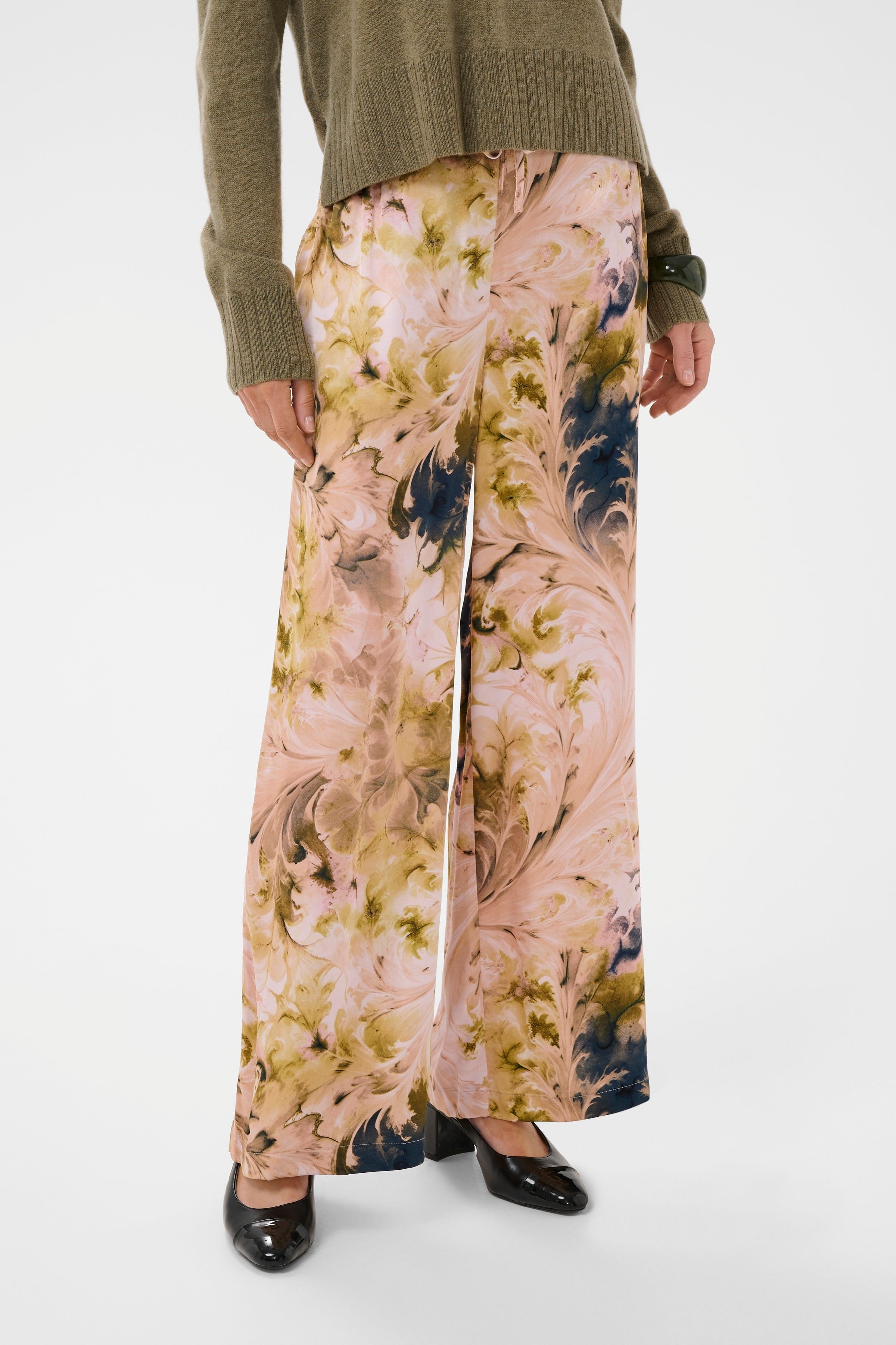 CUandora Bukser LOOKBOOK FRONT 50113266-109586