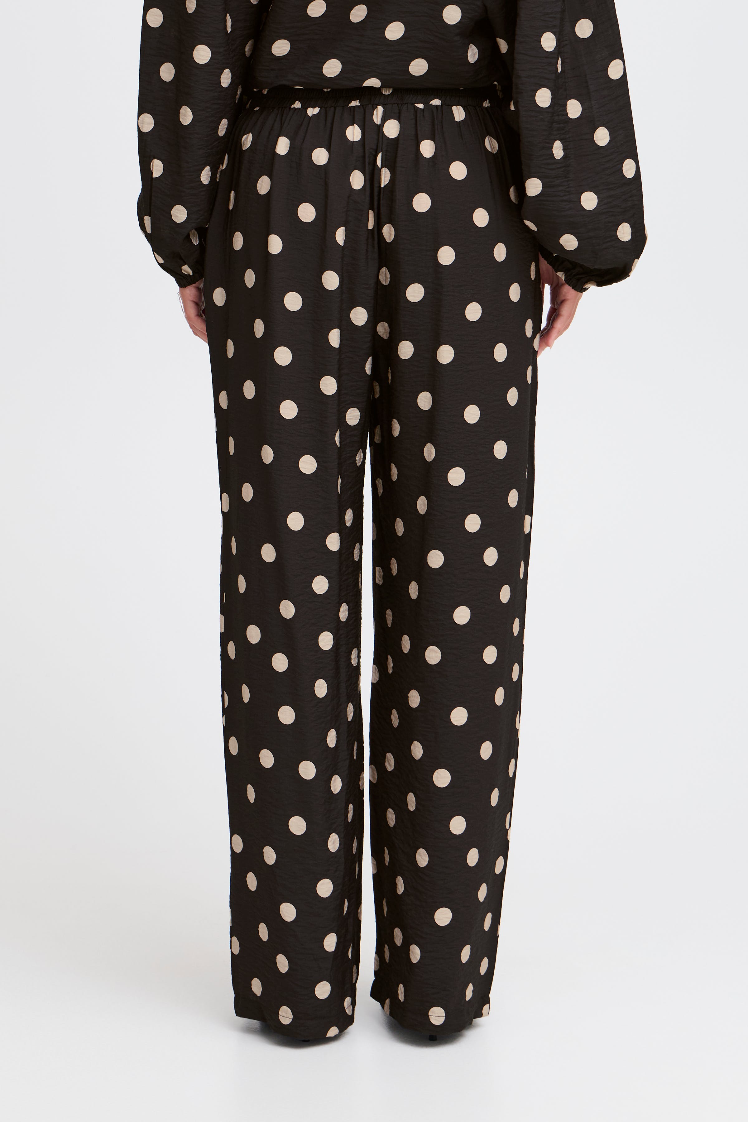 IXFRINIDA Broek LOOKBOOK BACK 20123566-194008