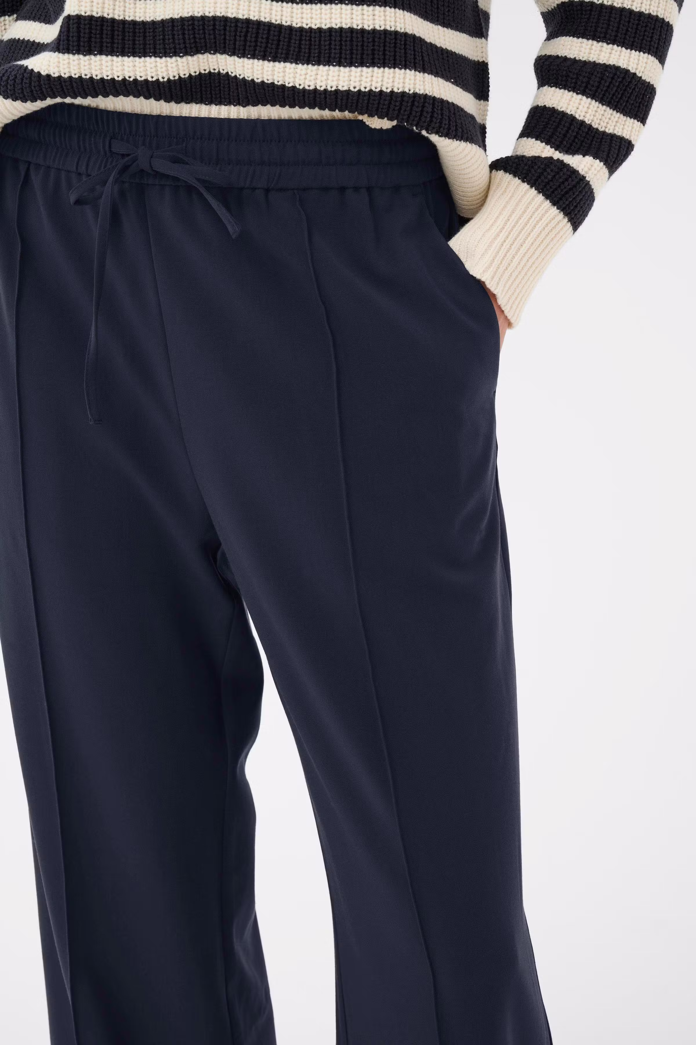 EvalynnPW Trousers LOOKBOOK DETAIL 30310068-194109