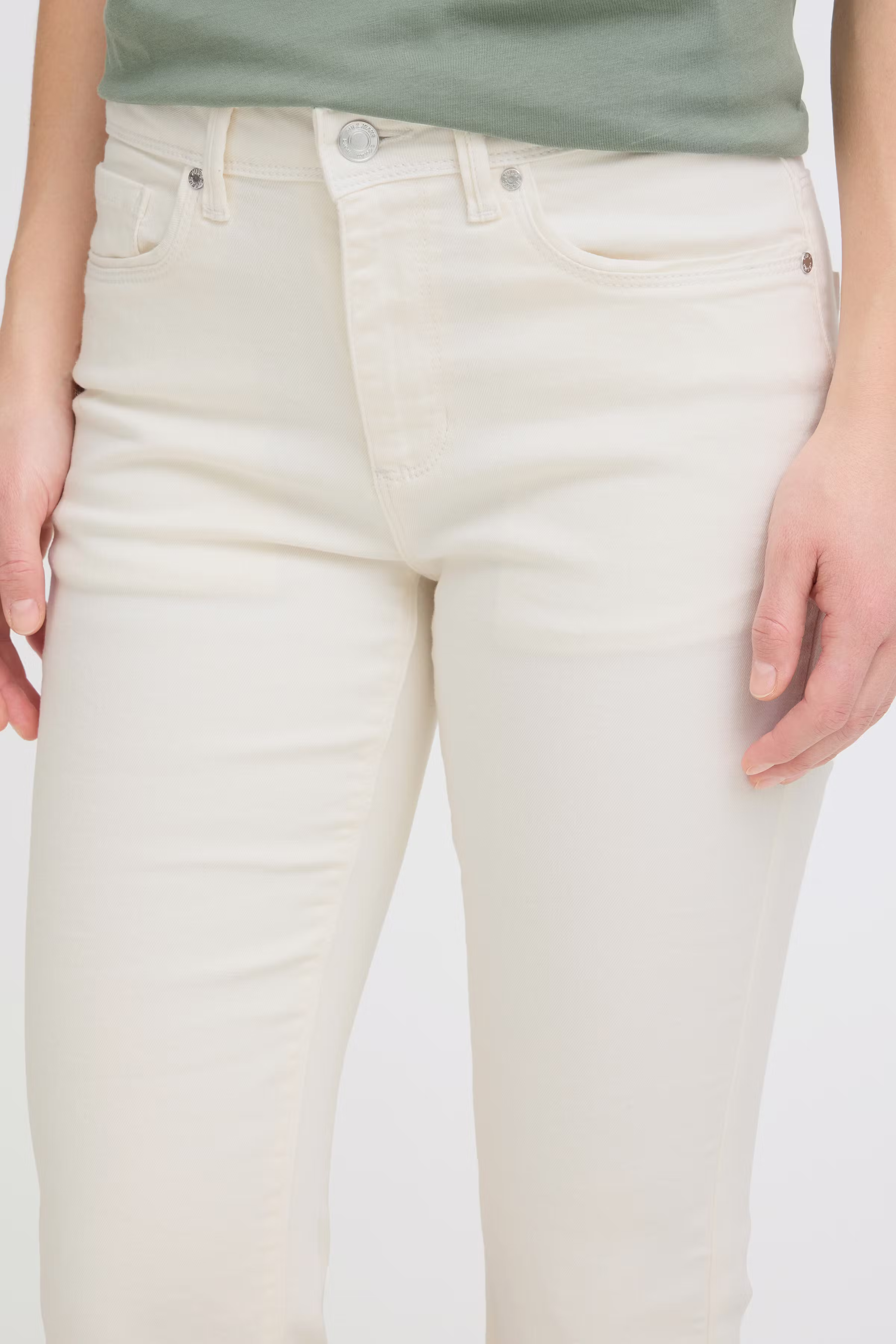 PZKAYLA Jeans LOOKBOOK DETAIL 50210945-200003