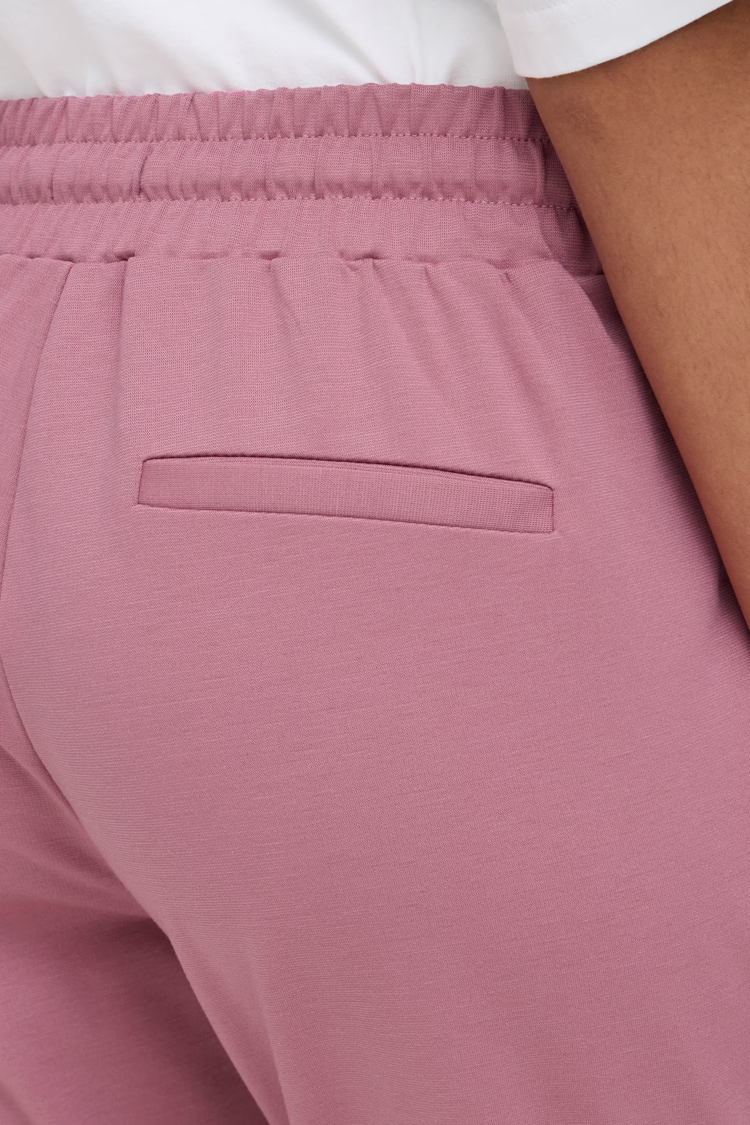 IHKATE Trousers LOOKBOOK DETAIL 20105036-171842