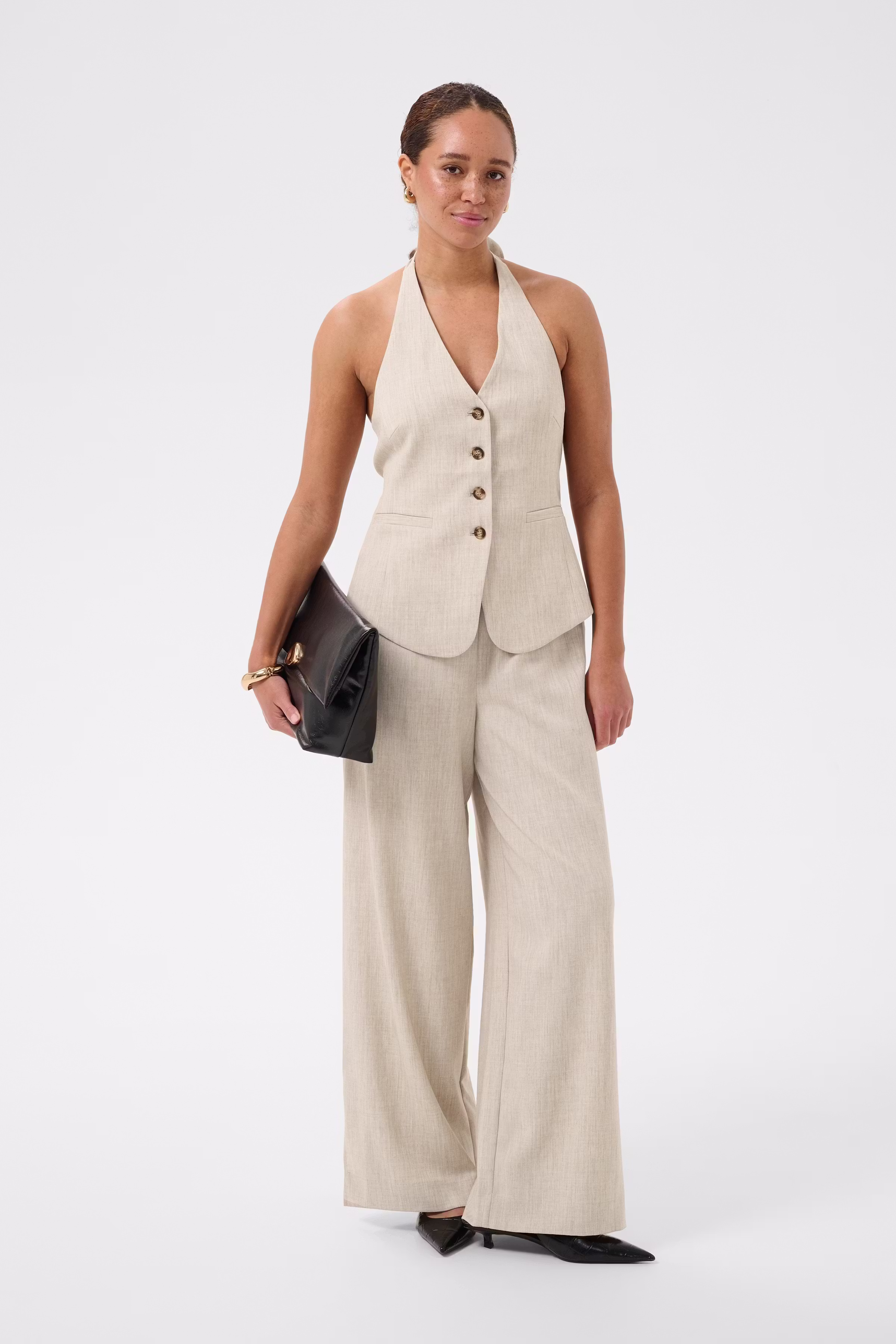 KAomila Trousers LOOKBOOK FRONT 10511848-1513051