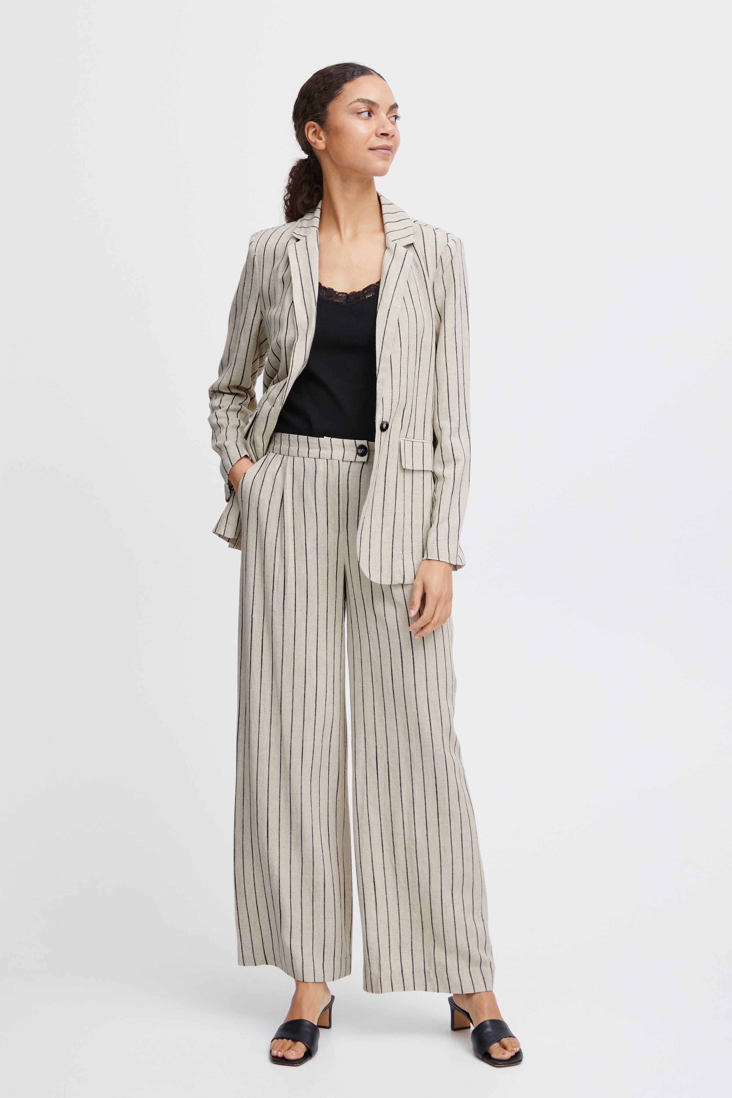 BYJOHANNA Hose LOOKBOOK FRONT 20814851-203201