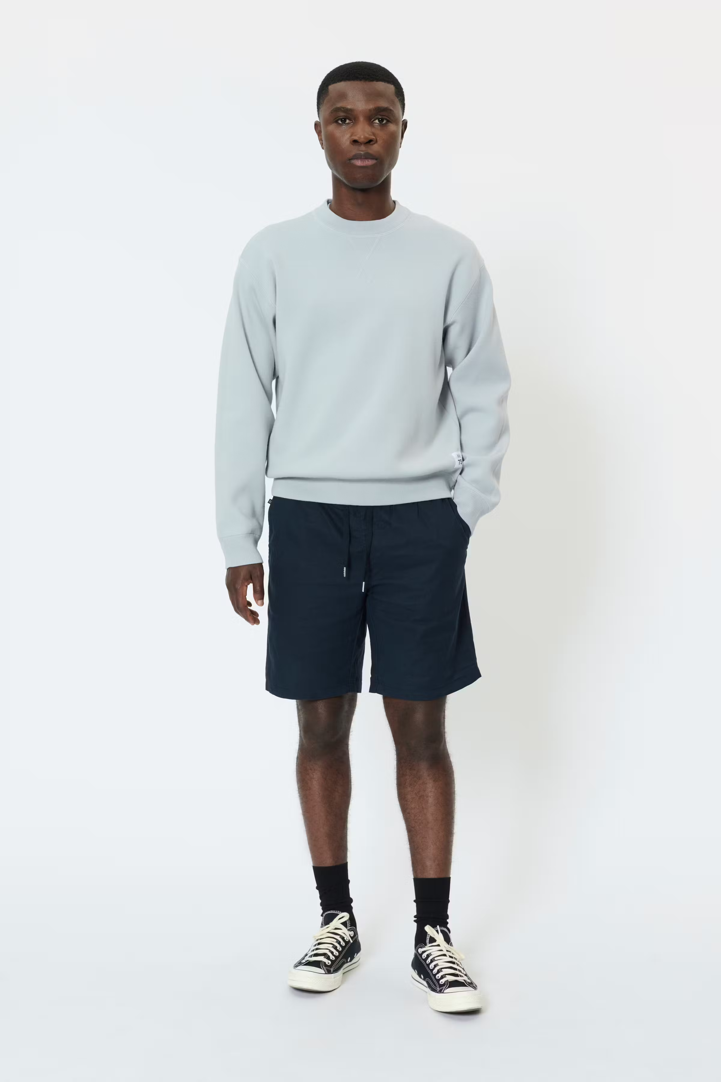 MAbarton linen shorts LOOKBOOK FRONT 30206032-194011