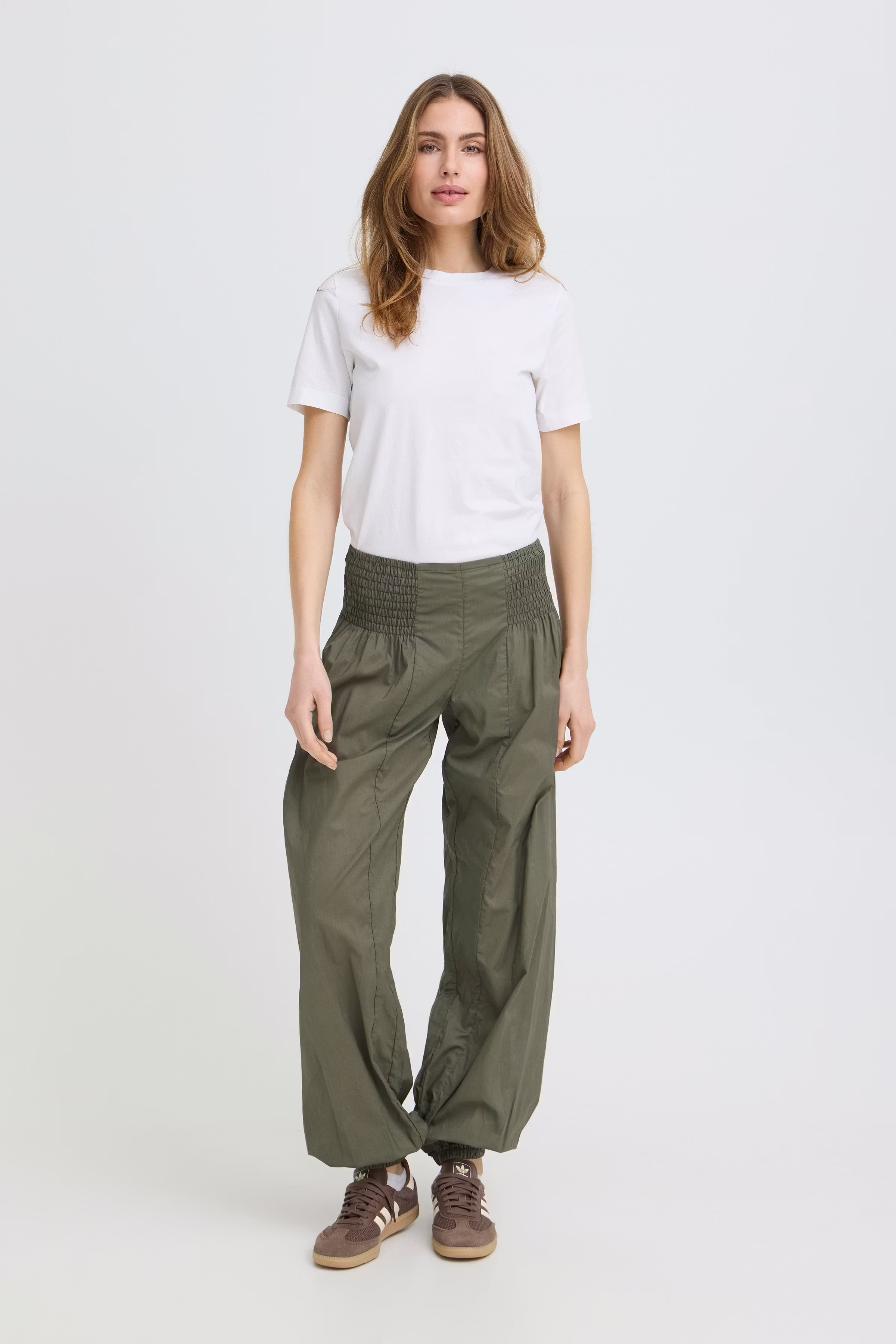 PZJILL Wide Broek LOOKBOOK FRONT 50200338-190510