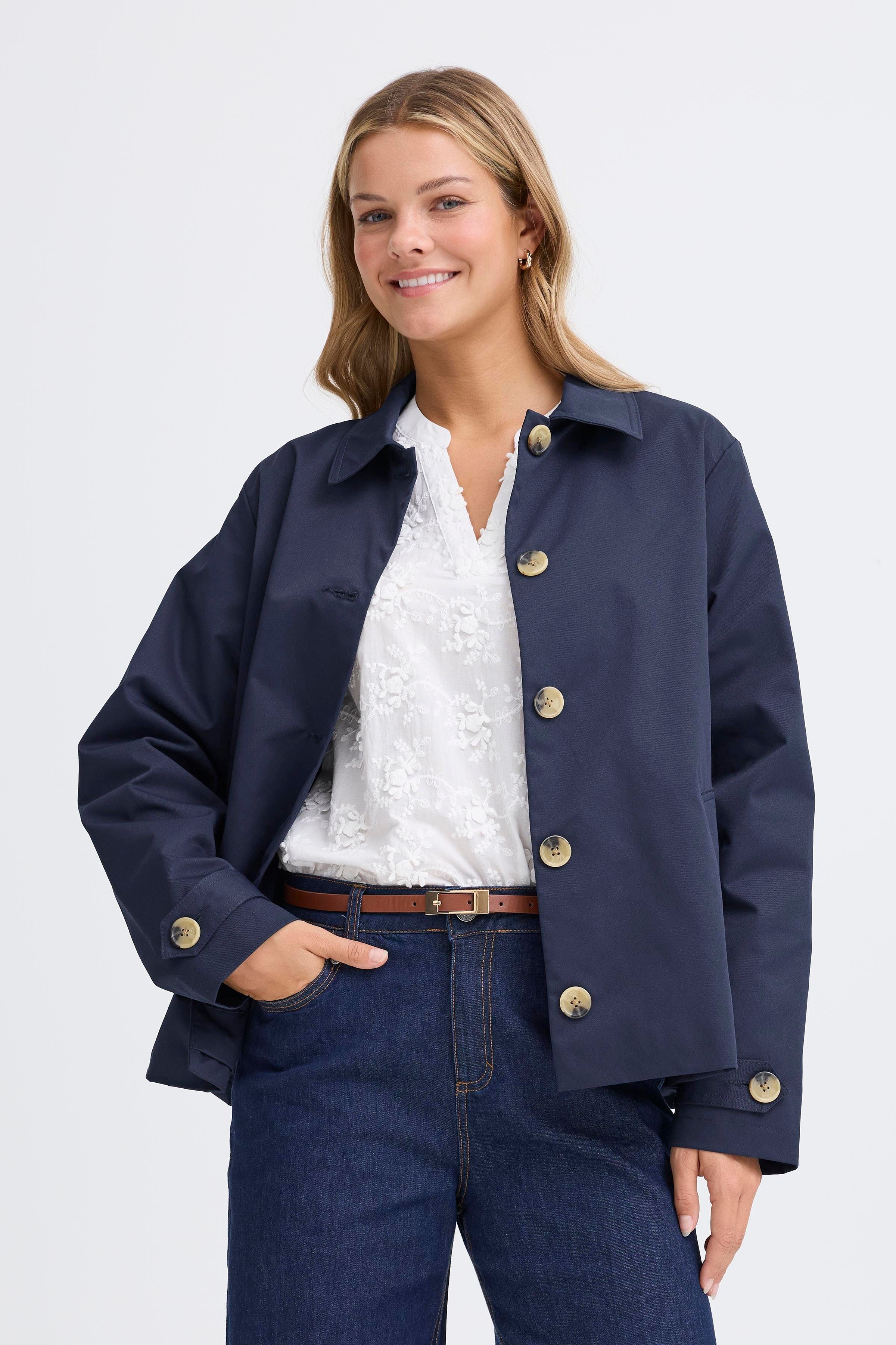 FRTRINA Ytterplagg LOOKBOOK FRONT 20617527-193923