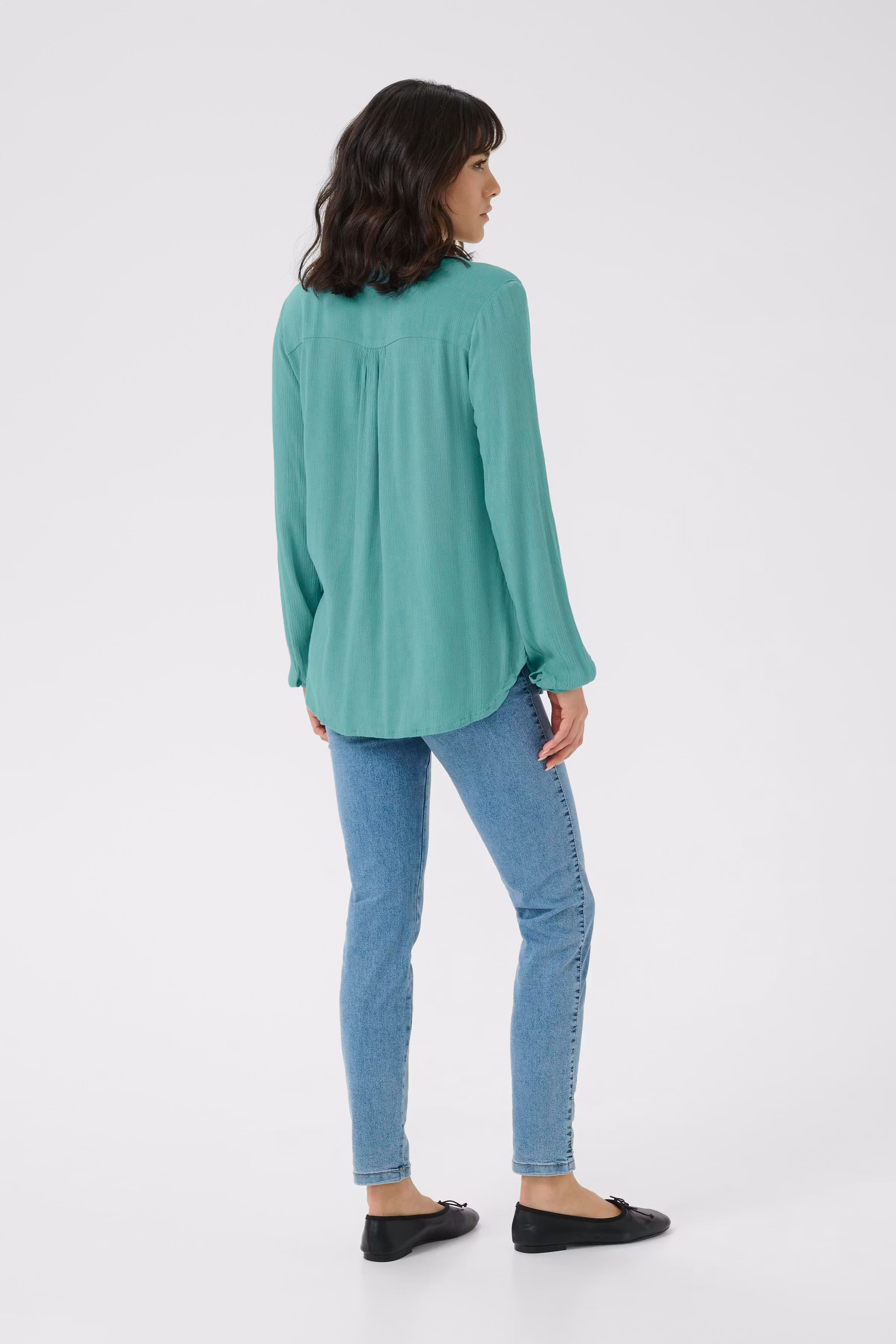 KAamber Blouse LOOKBOOK BACK 501032-174919