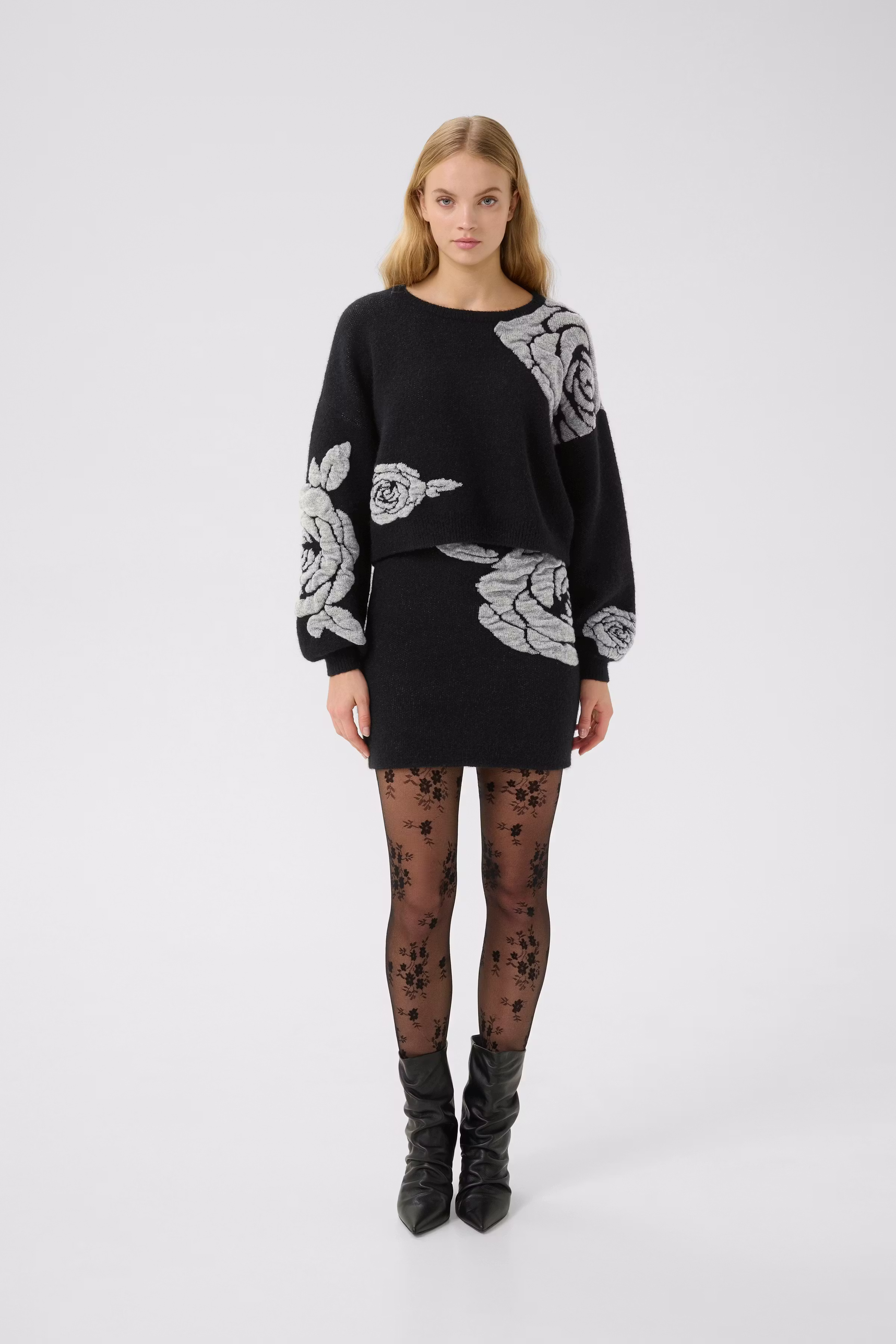 GZrosaly Skirt LOOKBOOK FRONT 10910595-100017