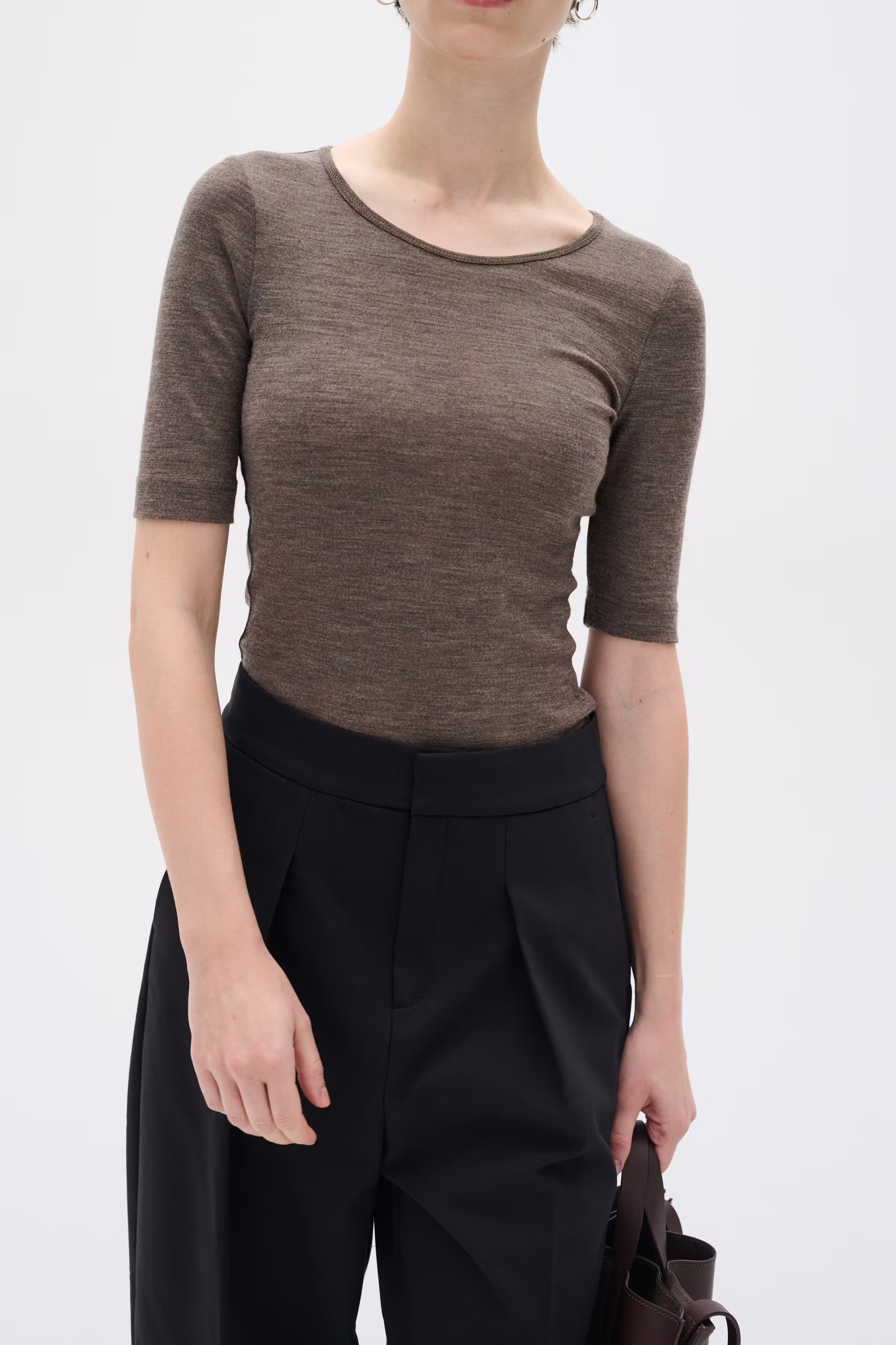 FangIW Wool T-shirt LOOKBOOK DETAIL 30106098-300872