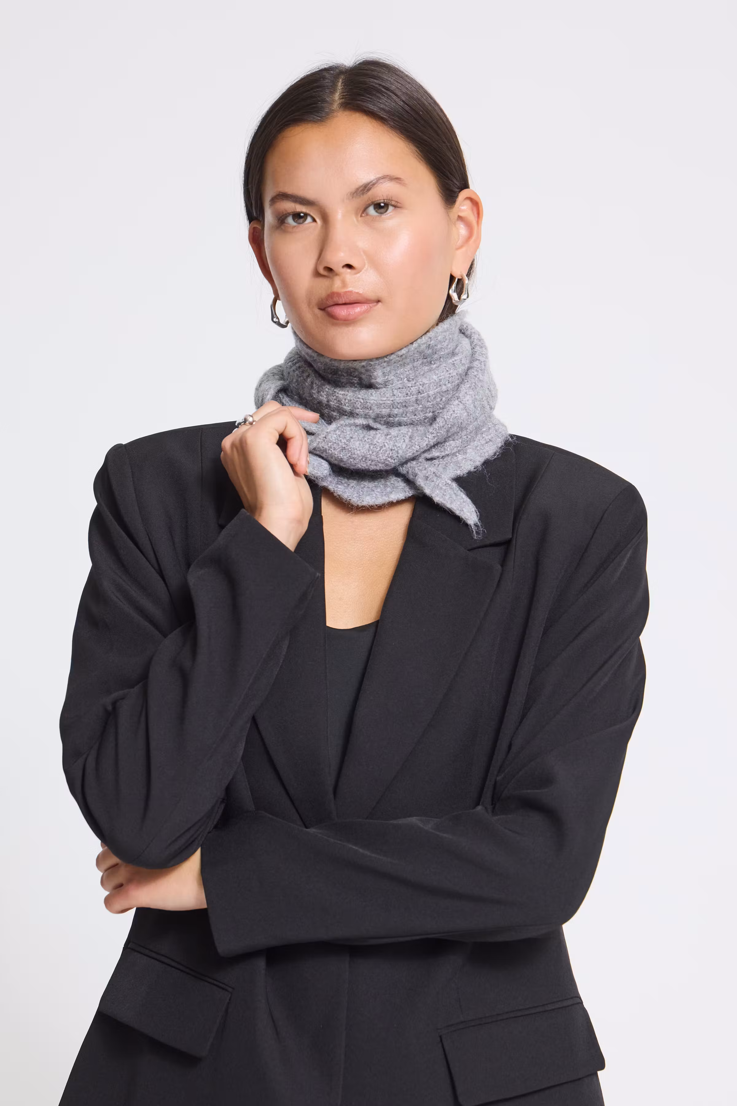 IAFOLTHEA Scarf LOOKBOOK FRONT 20121693-900002730