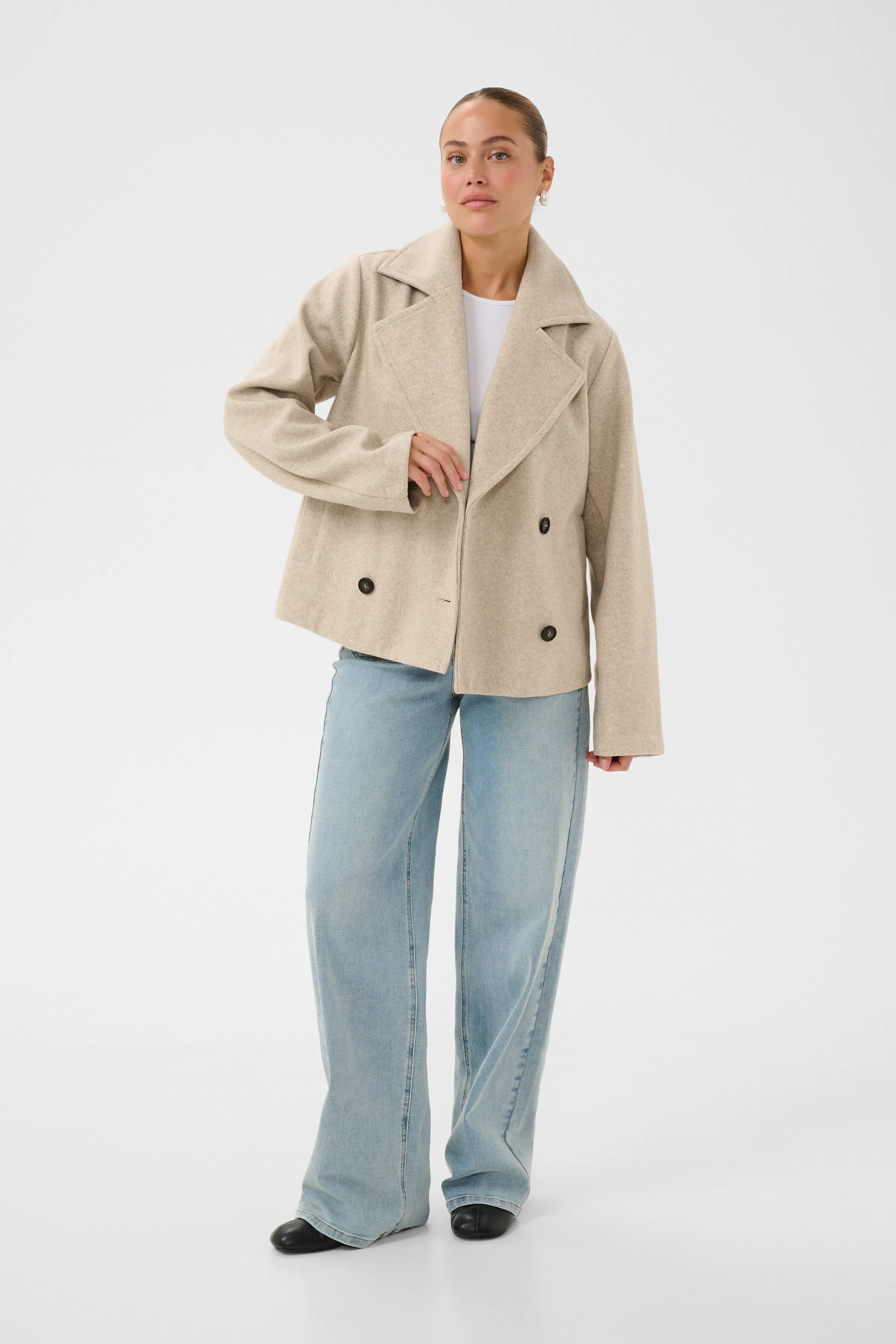 KAsaturn Kåpe LOOKBOOK FRONT 10511860-108820