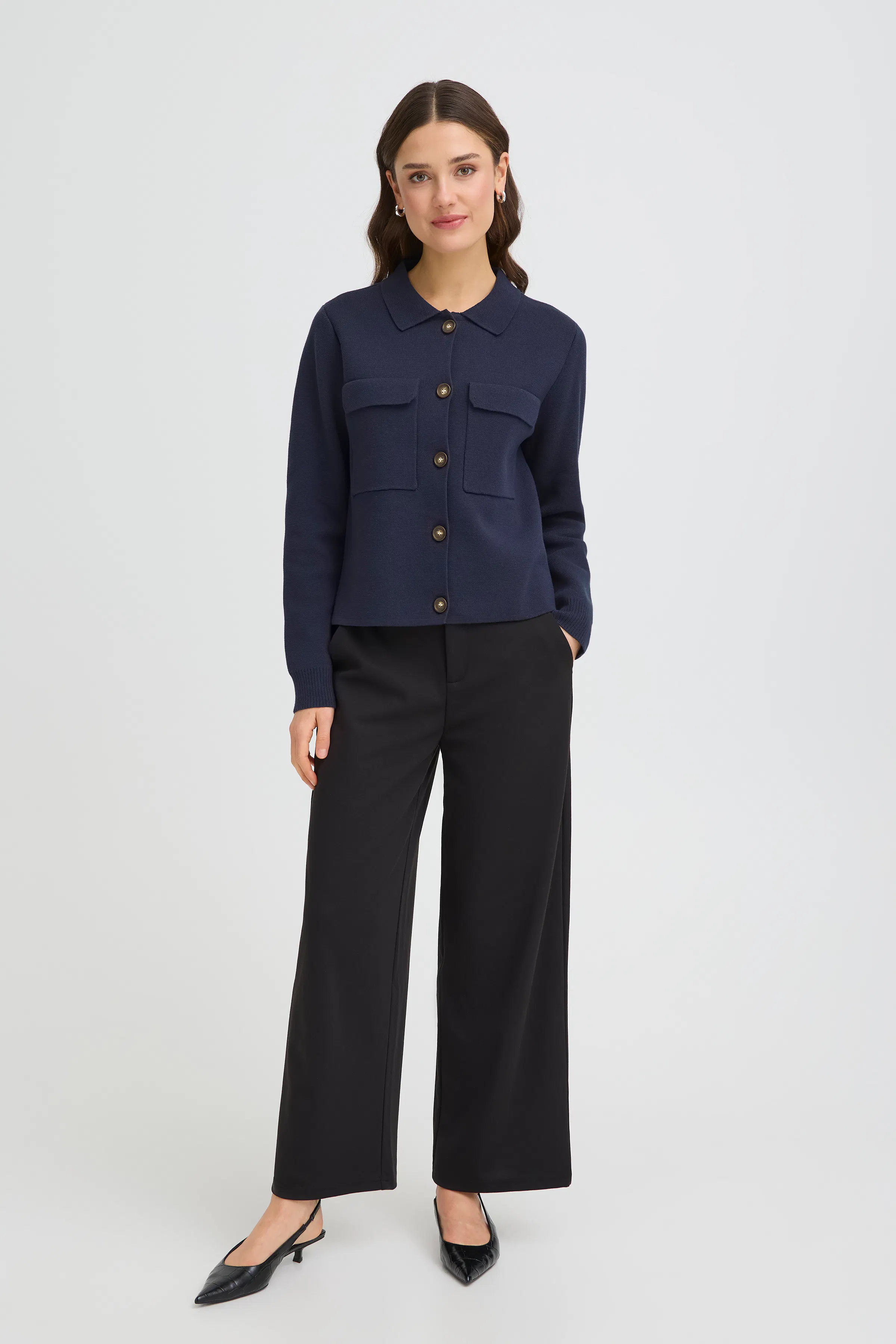 FRITA Cardigan LOOKBOOK FRONT 20615499-193923