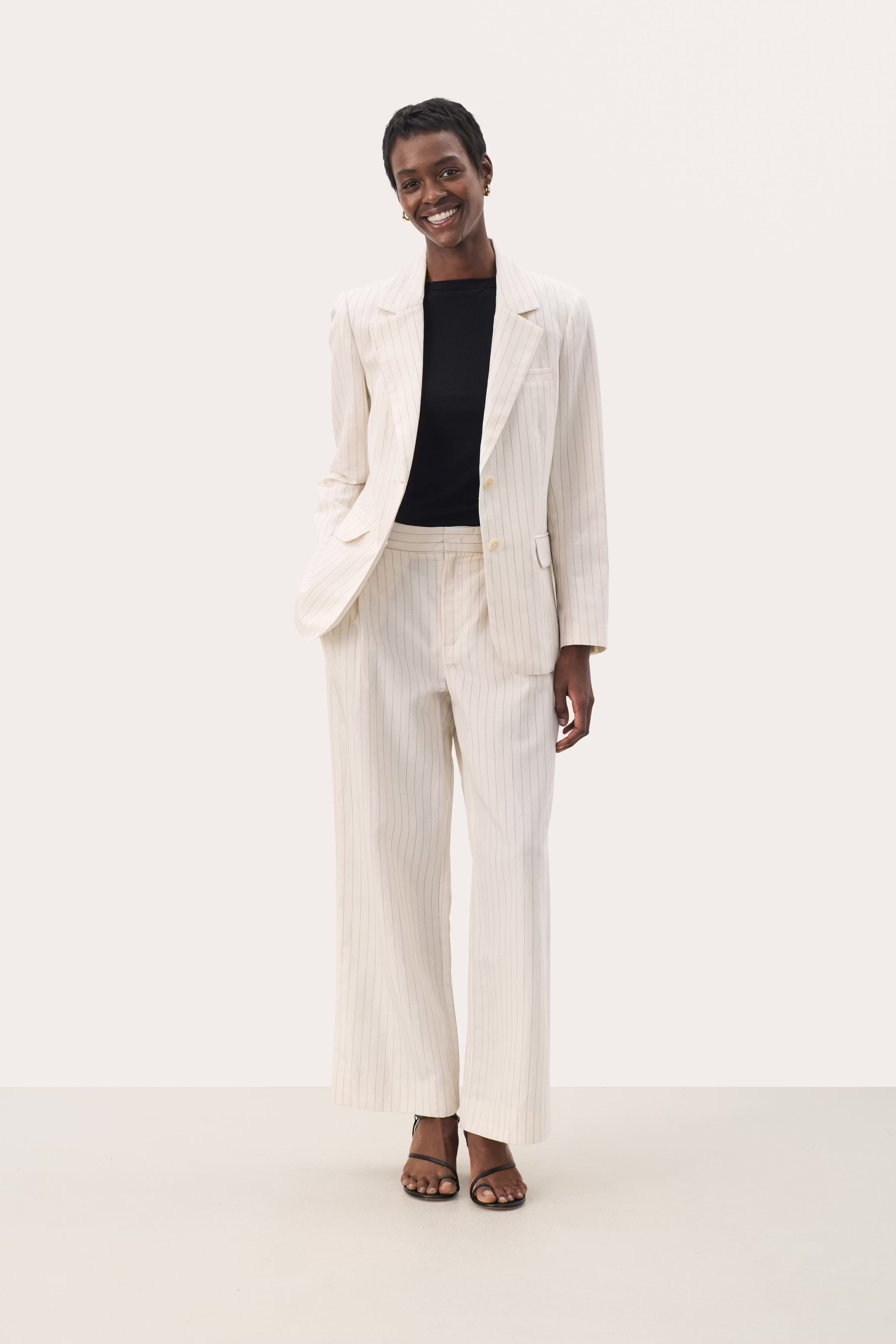 NikoletaPW Blazer LOOKBOOK FRONT 30309774-303910