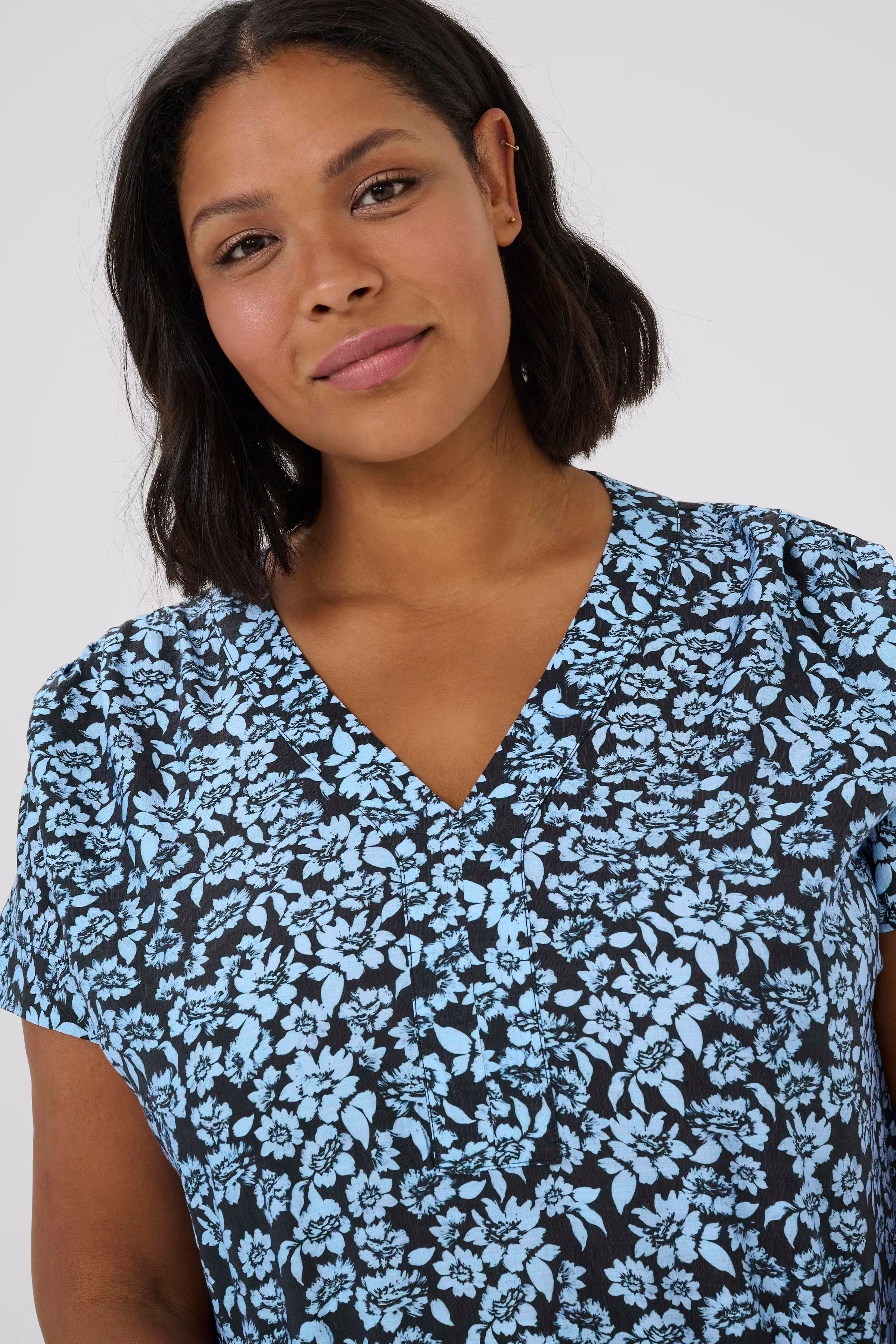 KCamina Bluse LOOKBOOK DETAIL 10583445-107720