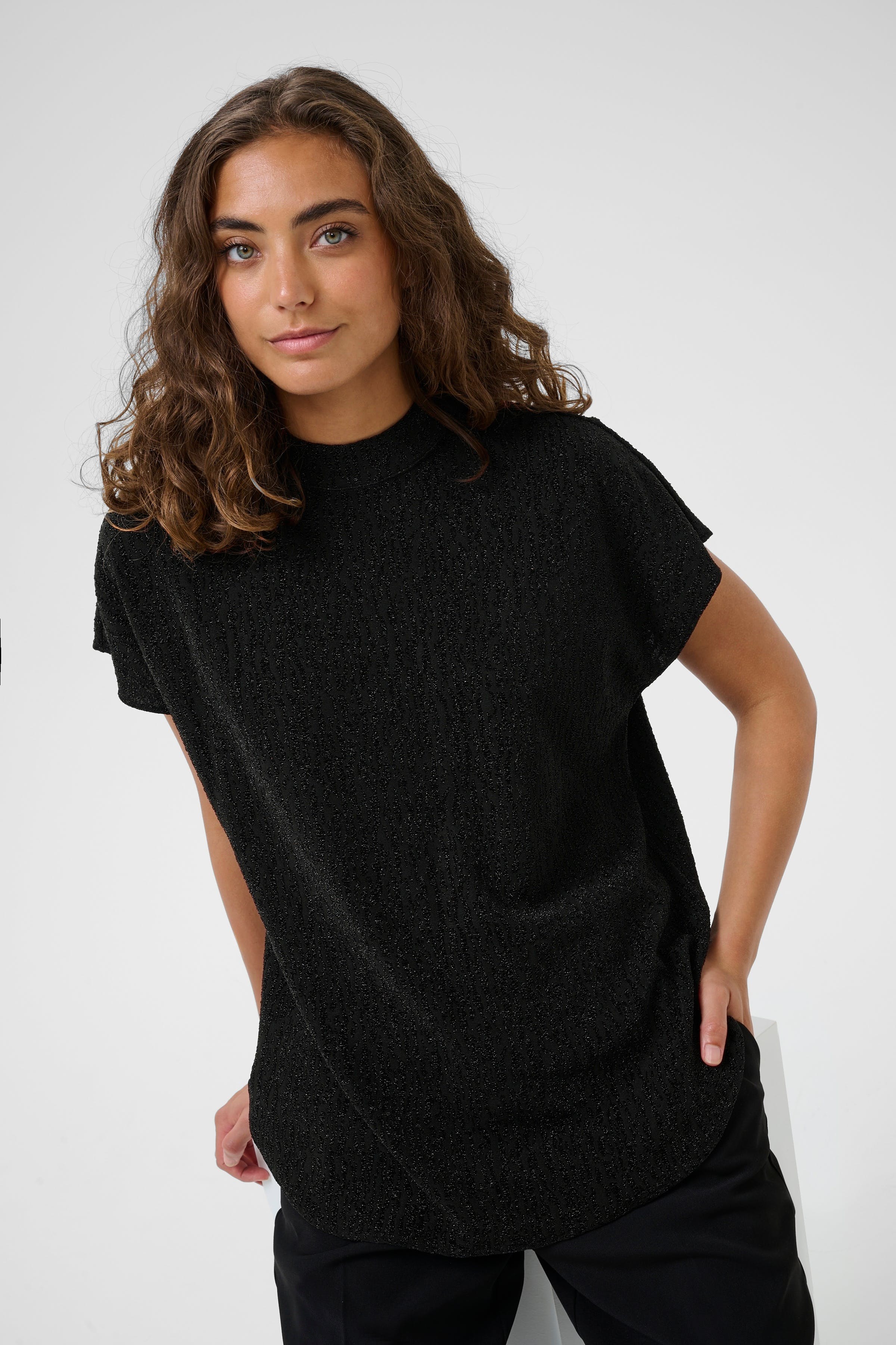 CUakari Glitter T-shirt LOOKBOOK DETAIL 50112533-500012