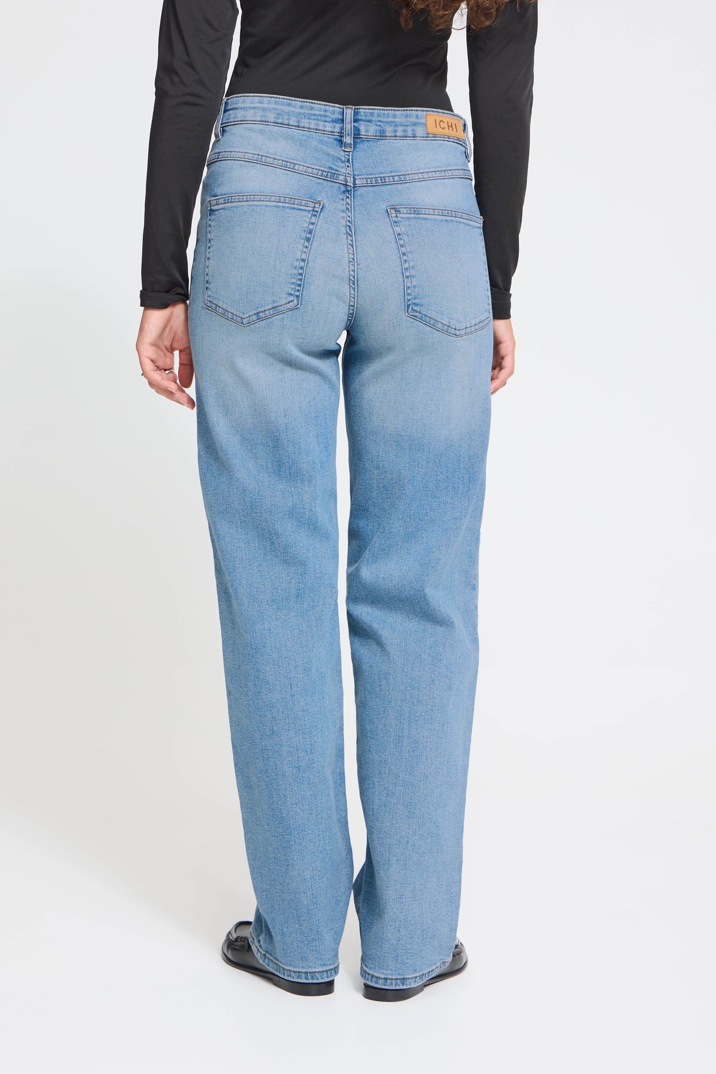 IHTWIGGY STRAIGHT Jeans LOOKBOOK BACK 20119128-19044