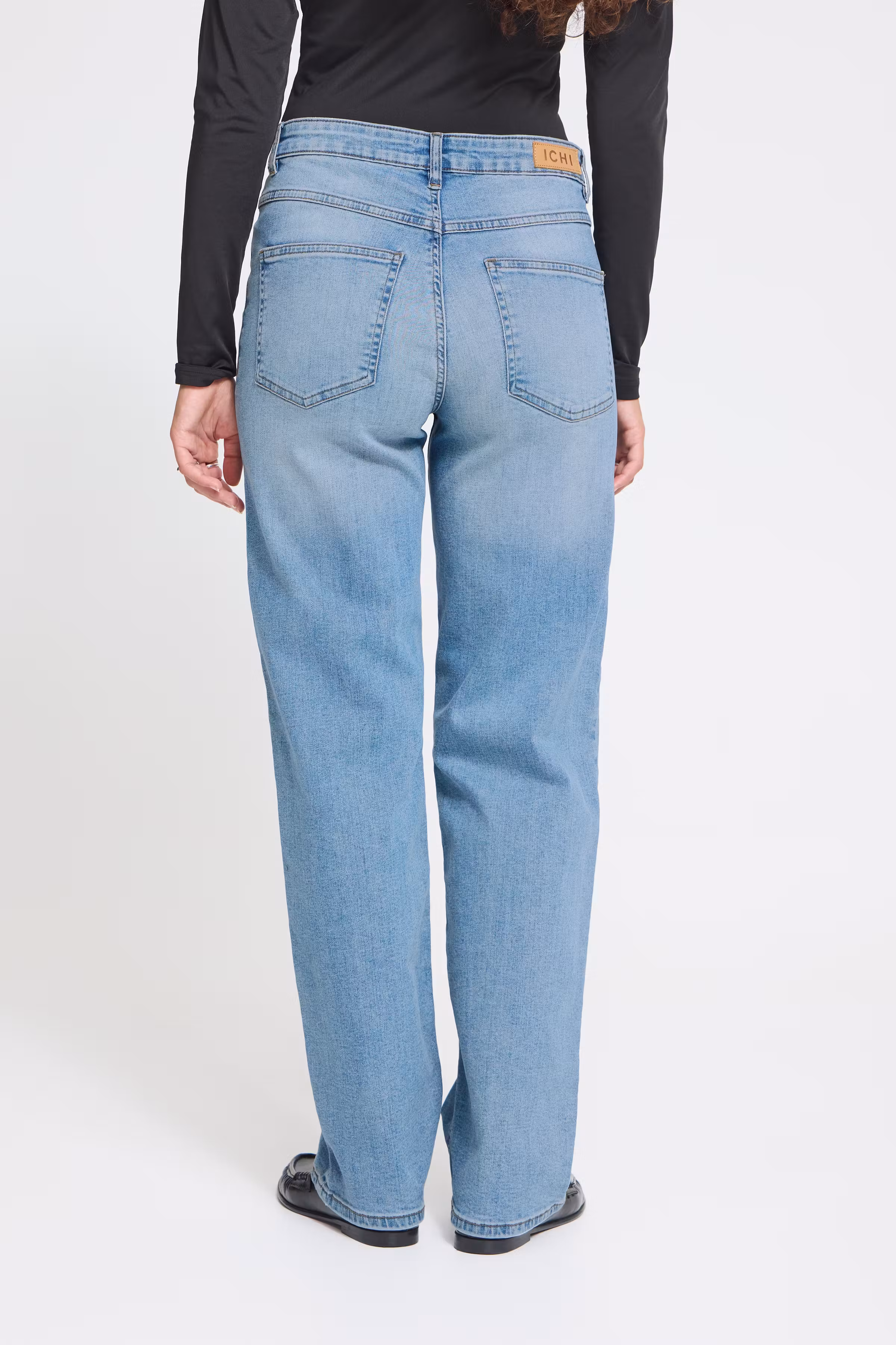 IHTWIGGY STRAIGHT Jeans LOOKBOOK BACK 20119128-19044