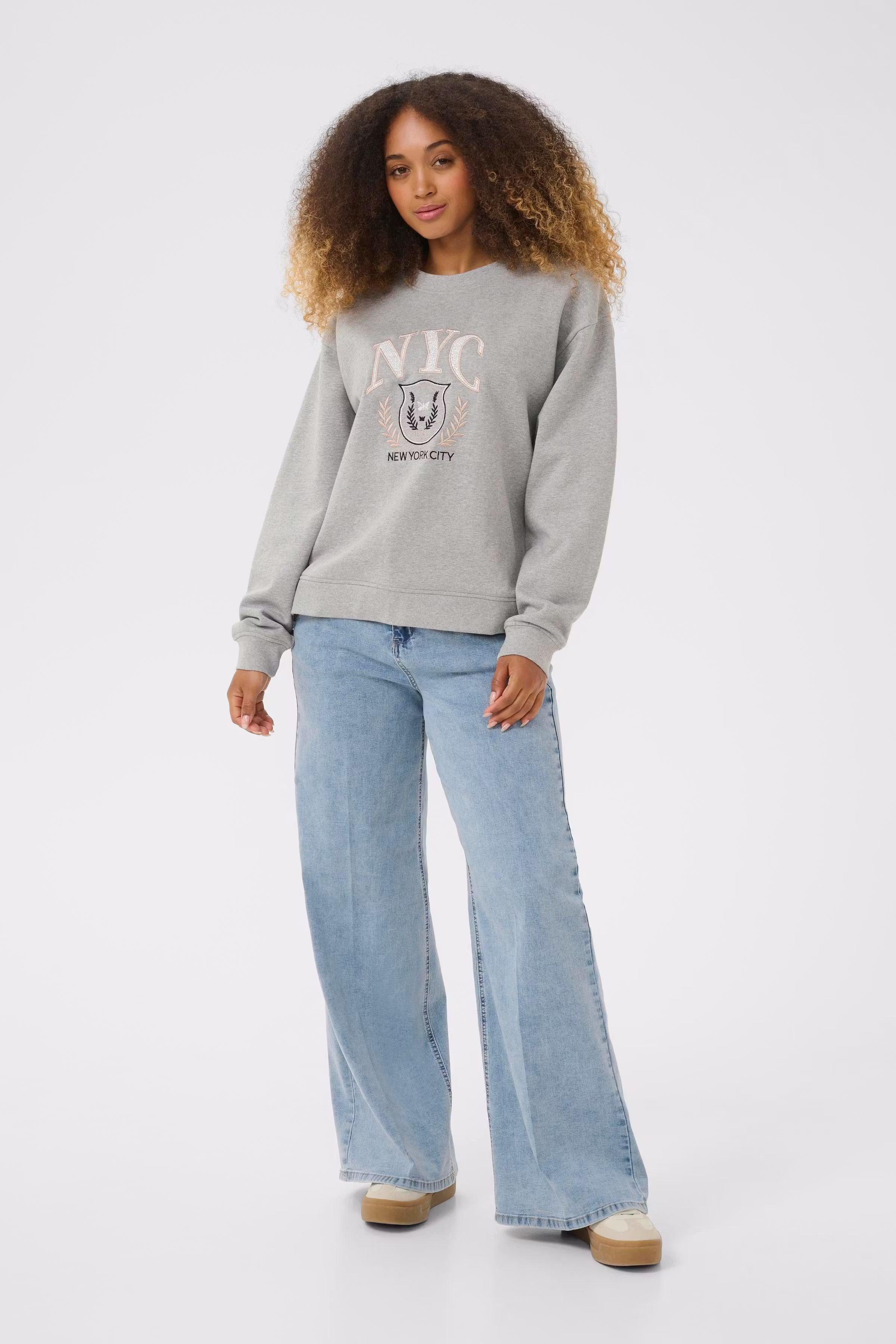 CRMirabella Sweatshirt LOOKBOOK FRONT 10614203-100827