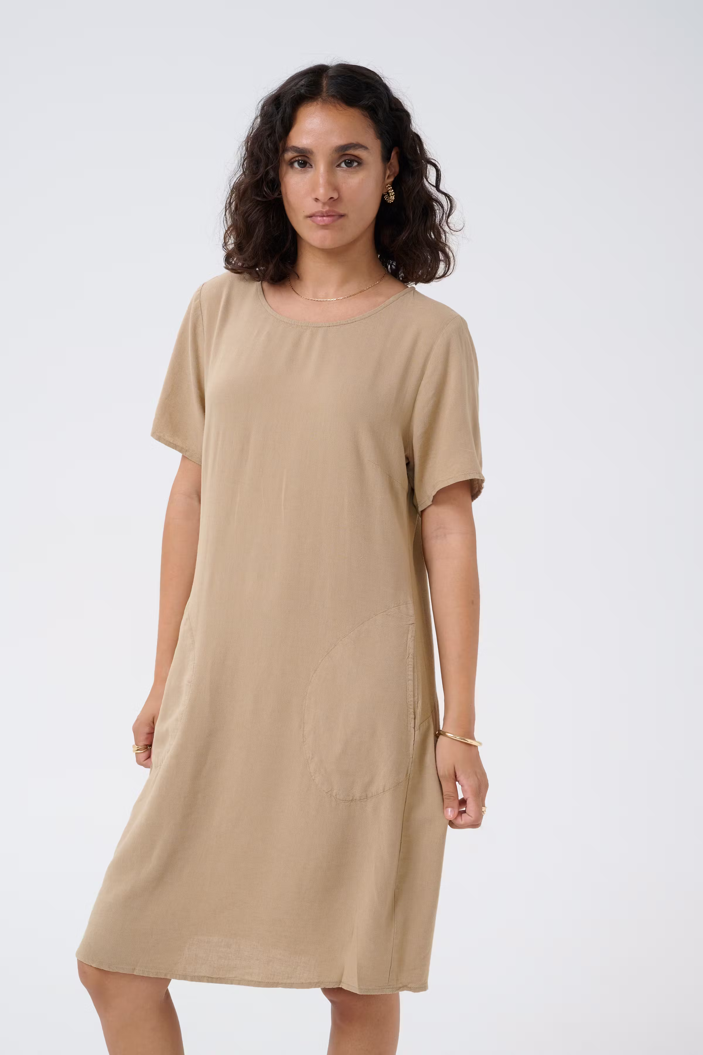 KAmilia Lin kjole LOOKBOOK FRONT 10508362-171109