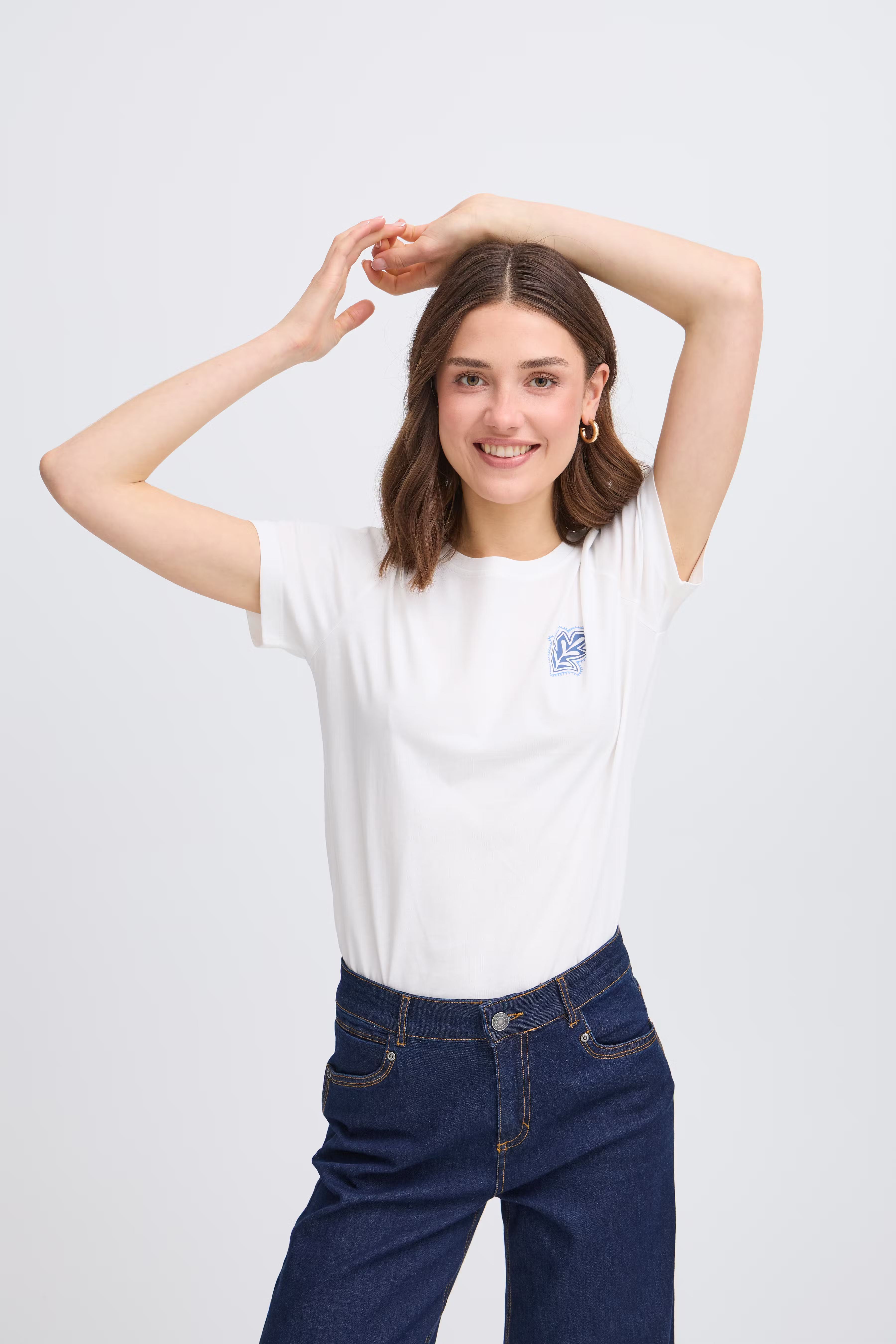 FRJUVIA T-shirt LOCATION NONE 20616312-205572