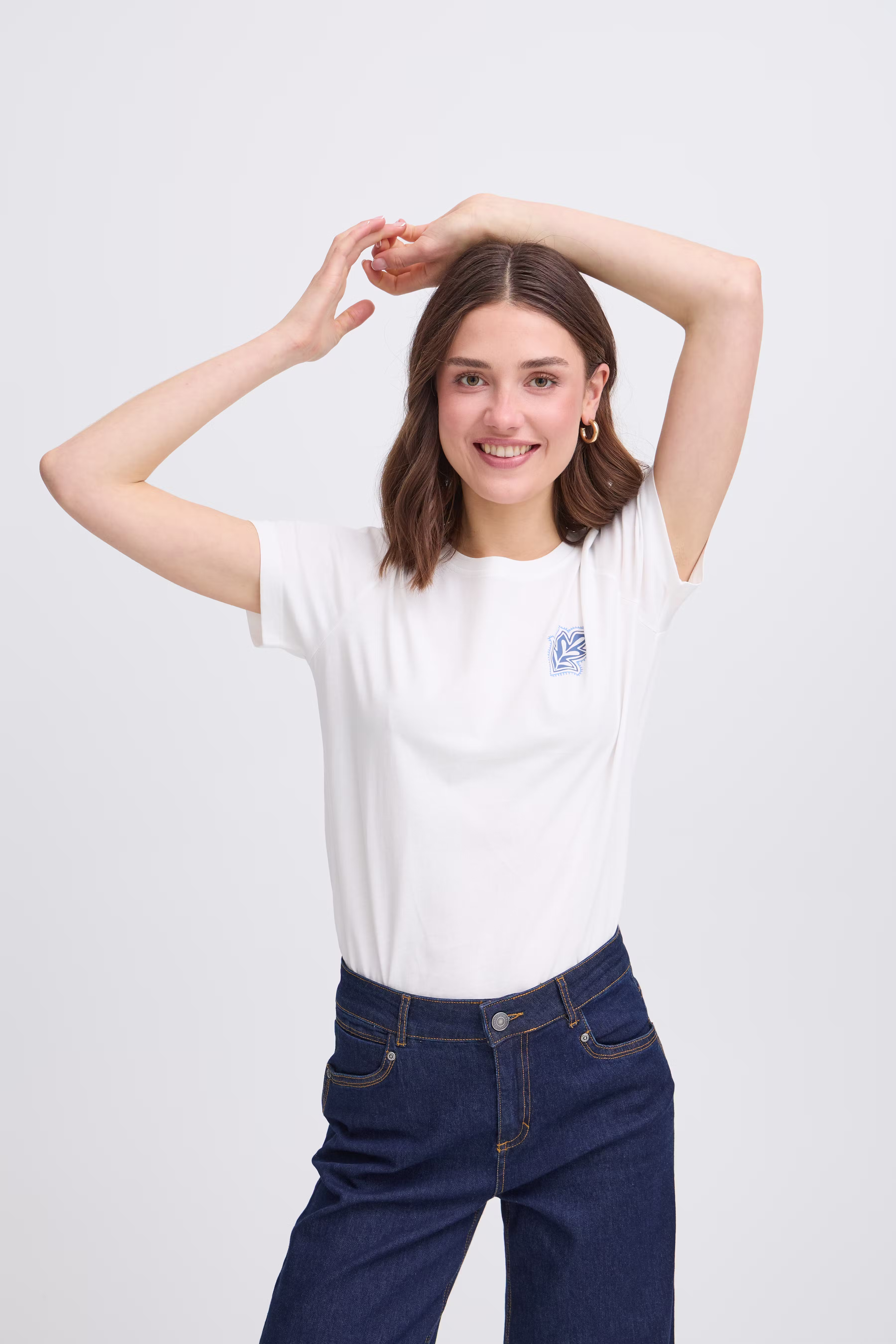FRJUVIA T-shirt LOCATION NONE 20616312-205572