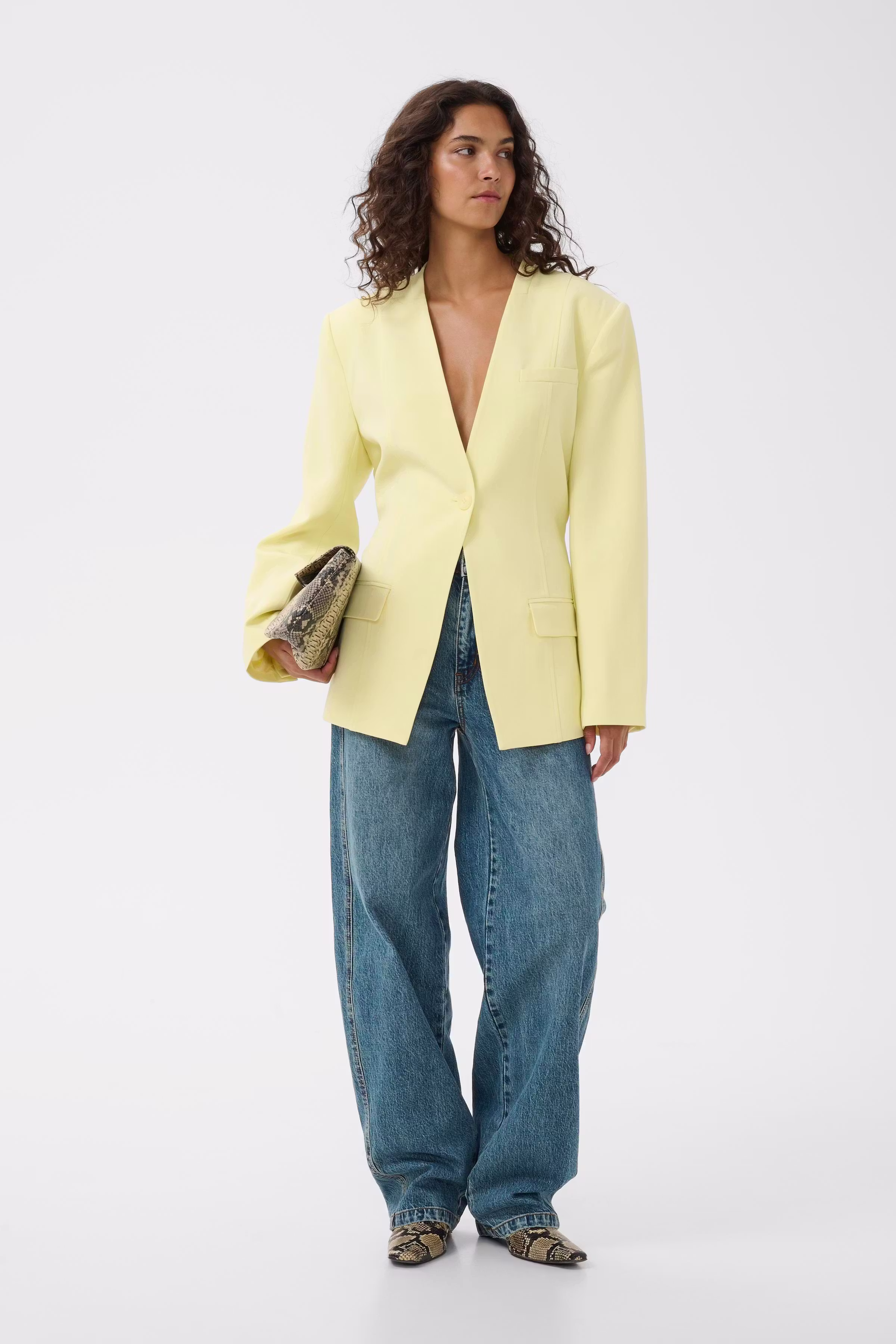 GZcia Blazer LOOKBOOK FRONT 10911307-110618