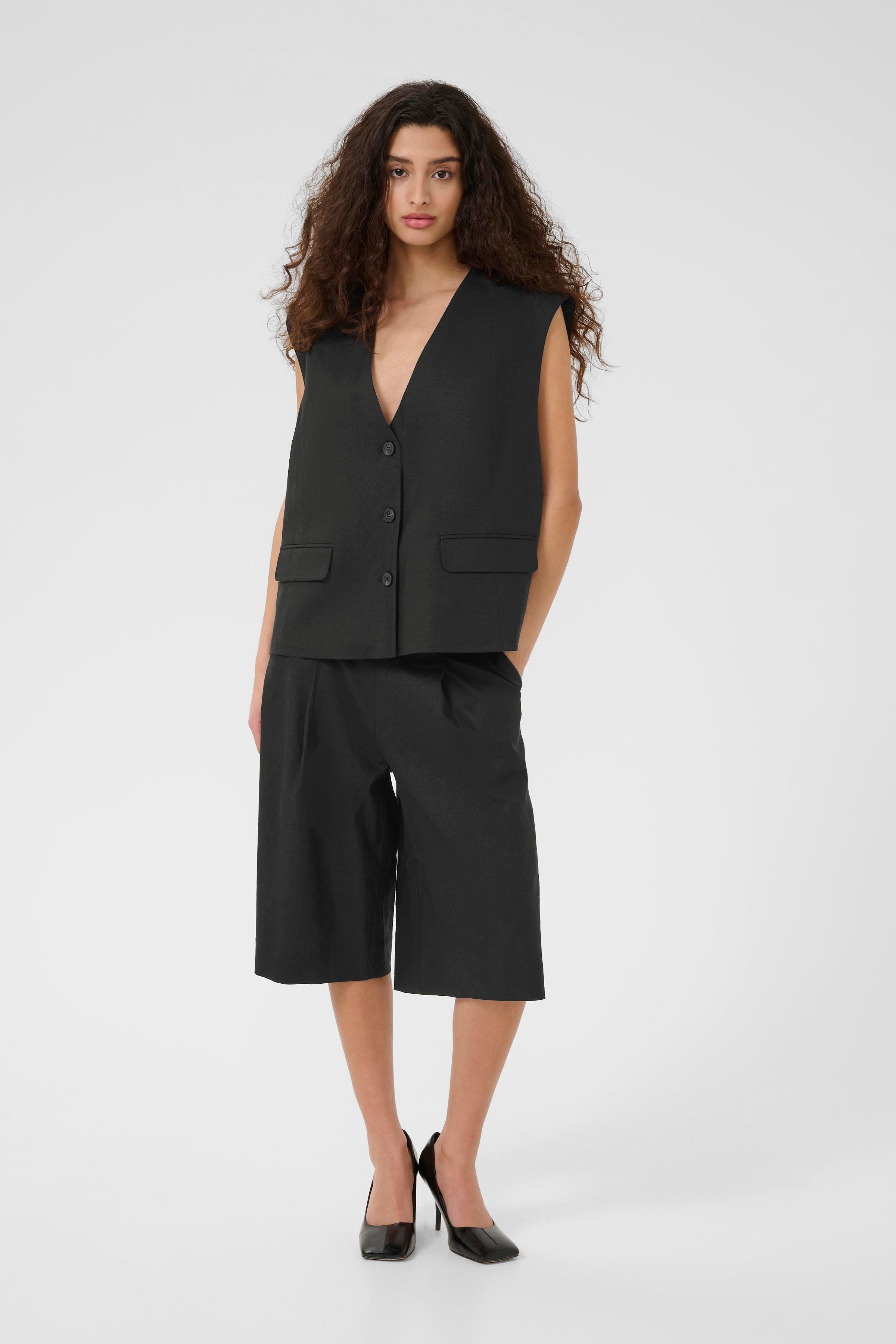 GZizza linen waistcoat LOOKBOOK FRONT 10910239-100017