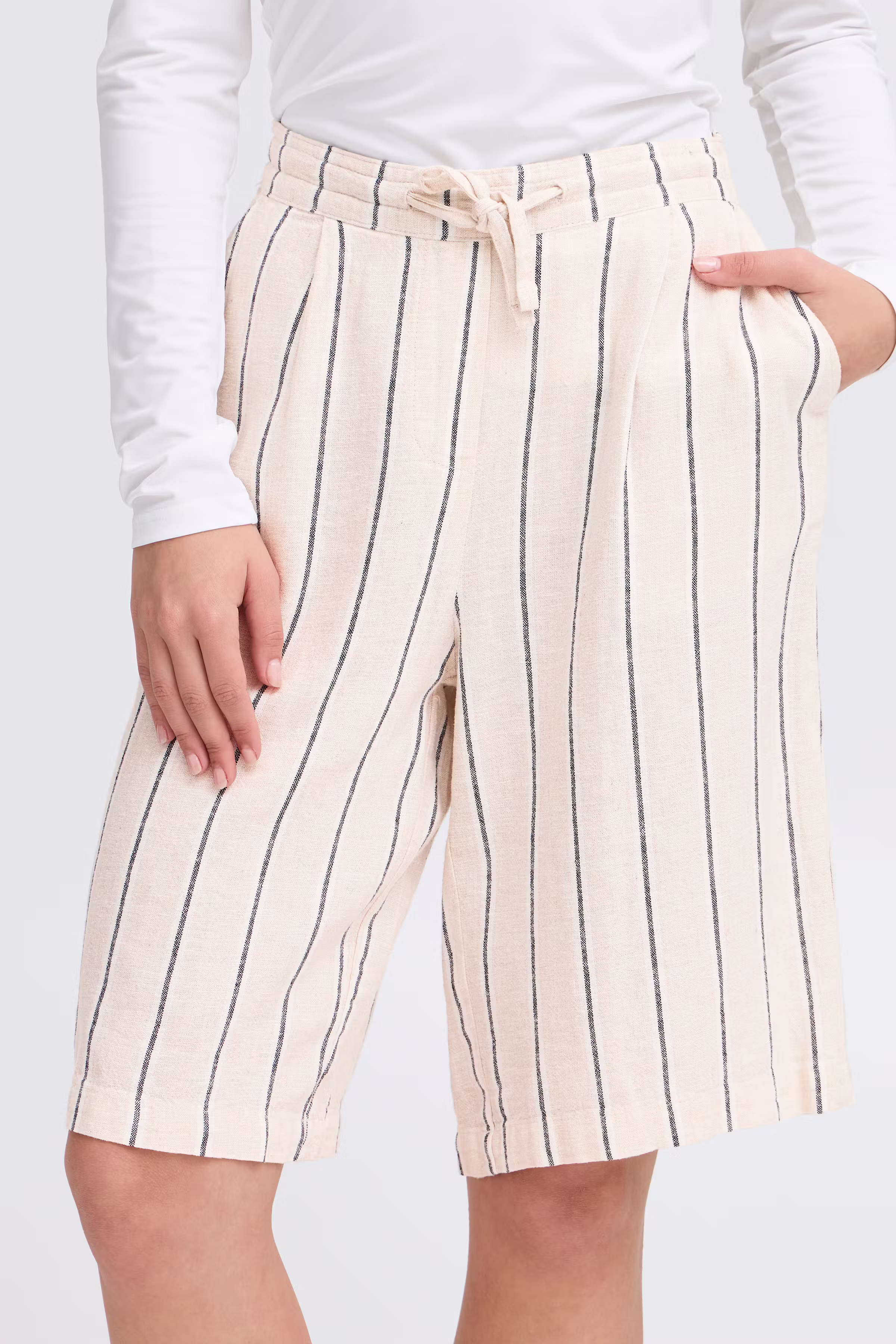 IHLINNO Shorts LOOKBOOK DETAIL 20122918-204436