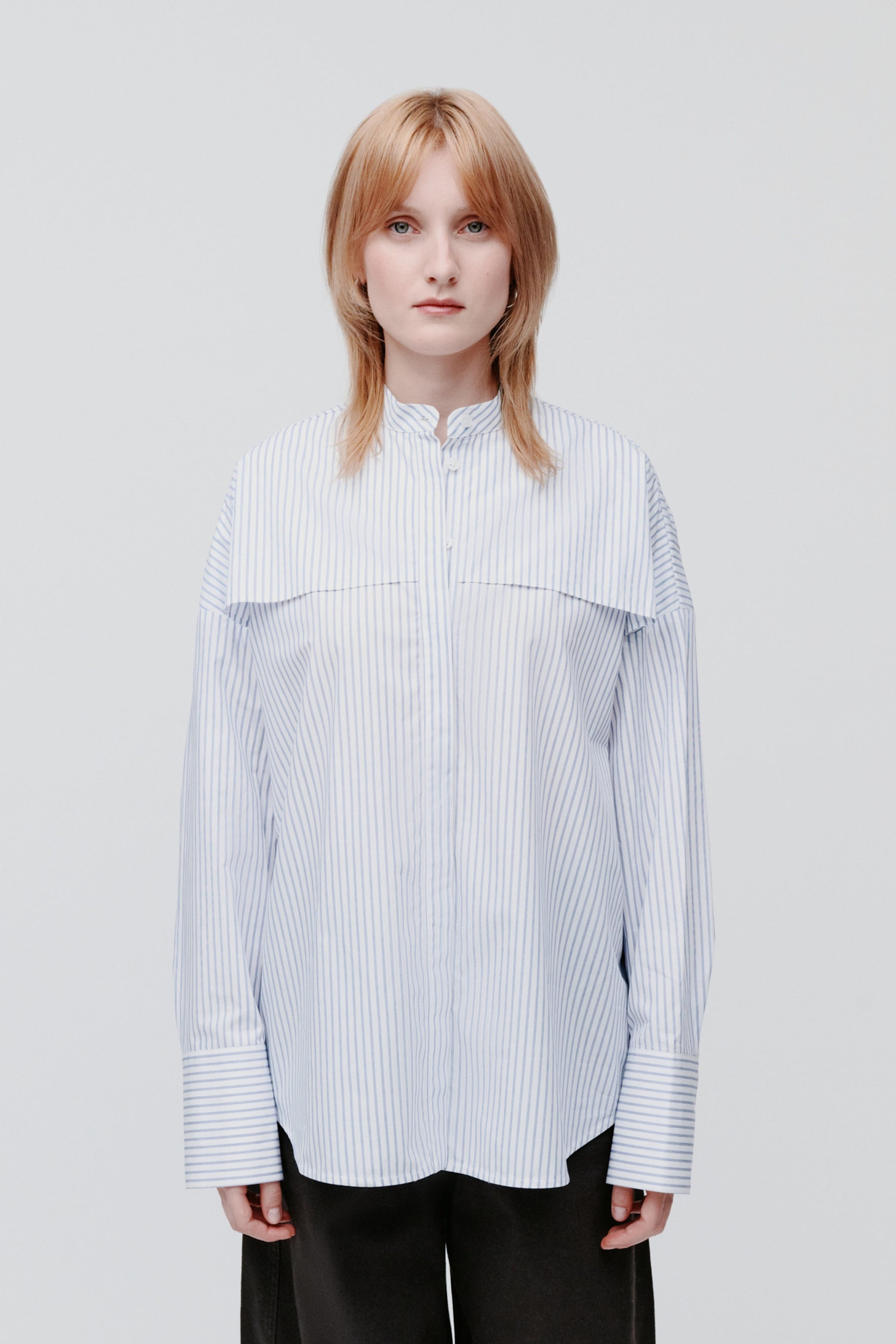 EVE BLOUSE LOOKBOOK FRONT 30600492-MC2160