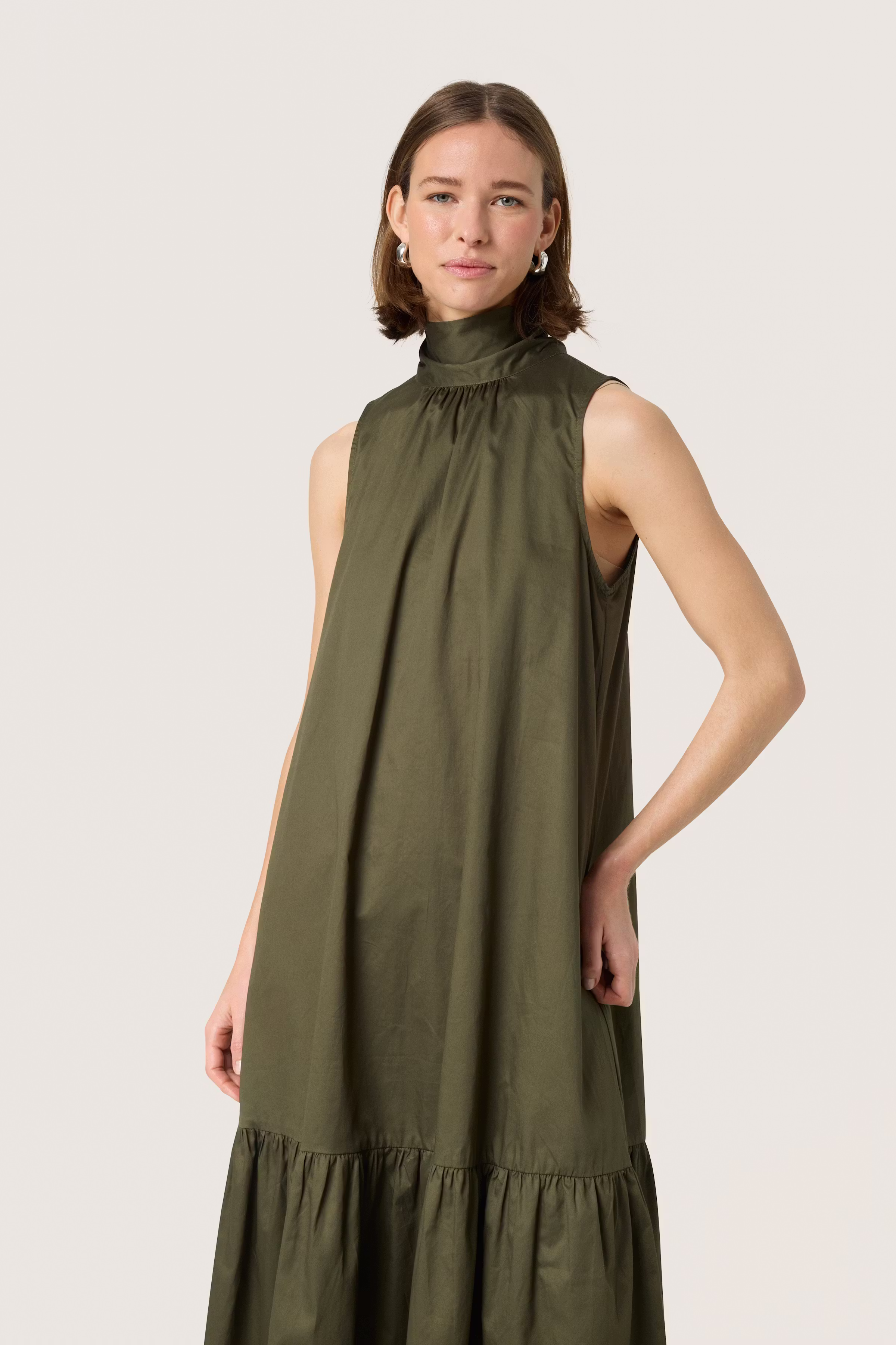 SLDaphny Dress LOOKBOOK FRONT 30408430-190511