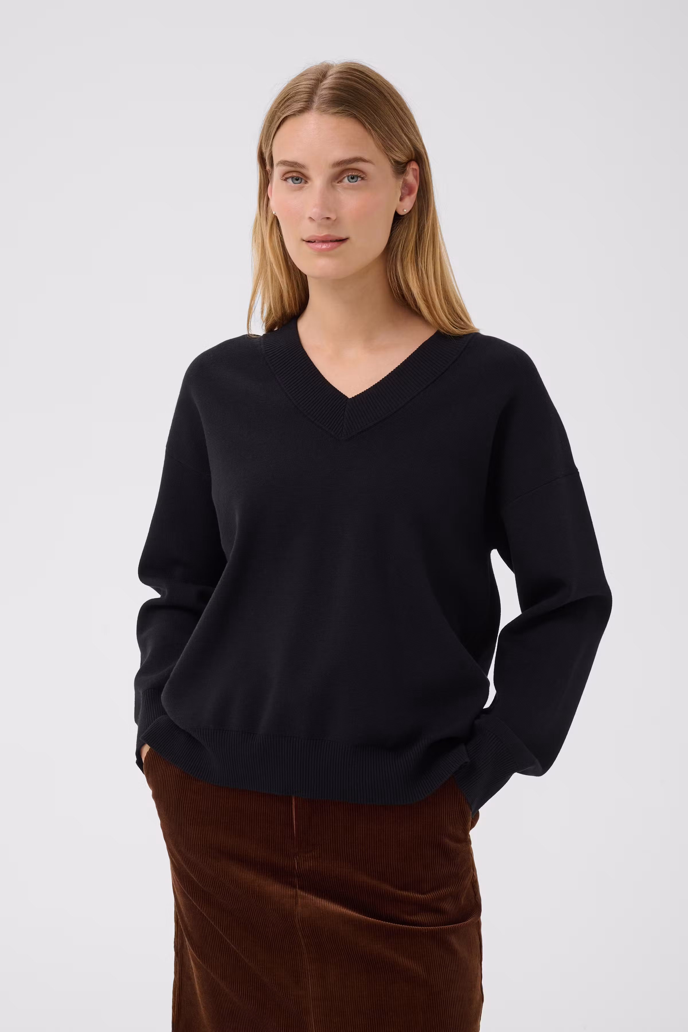 ChantallyPW Pullover LOOKBOOK FRONT 30310916-194008