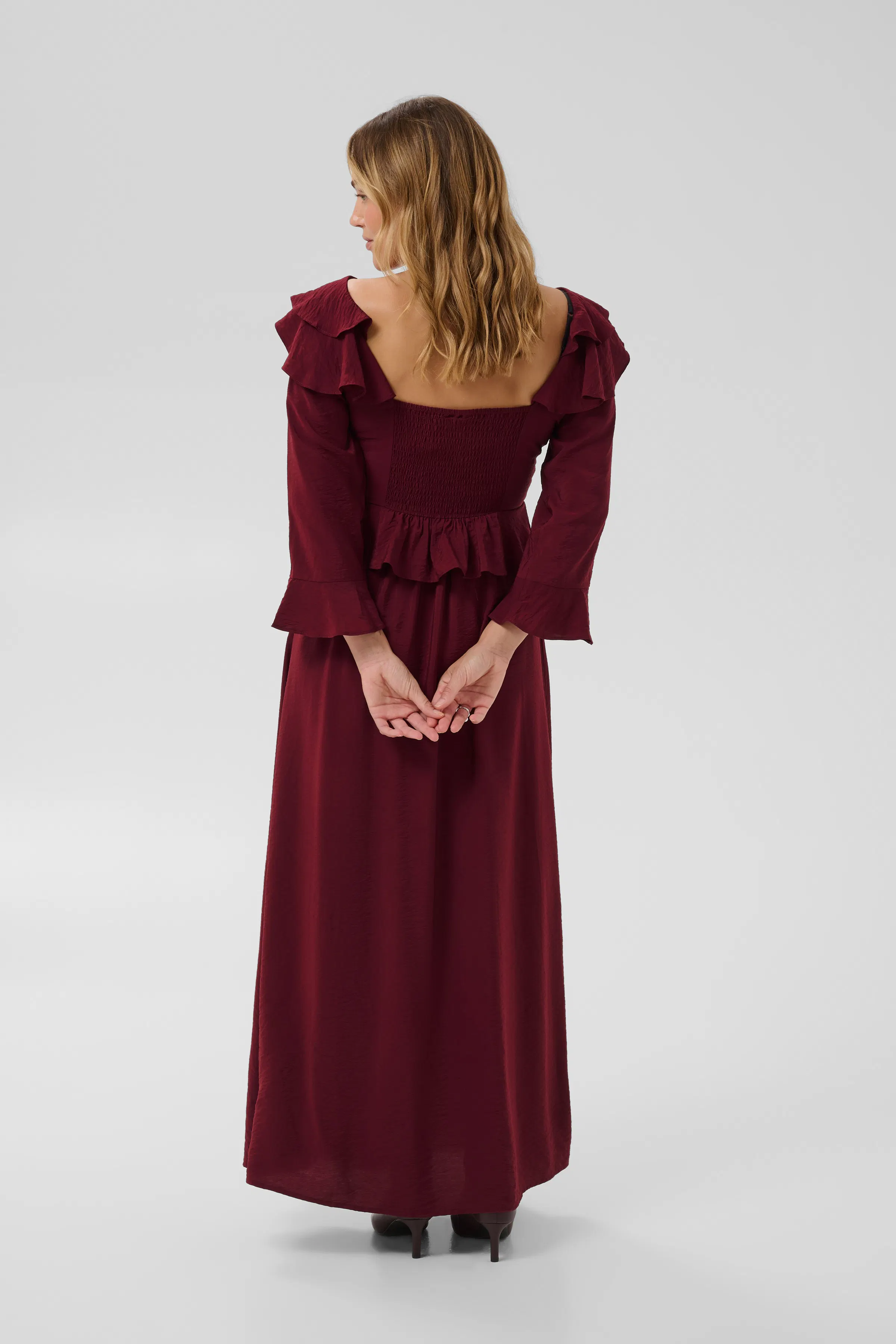 KAelsie Kjole LOOKBOOK BACK 10513189-191522