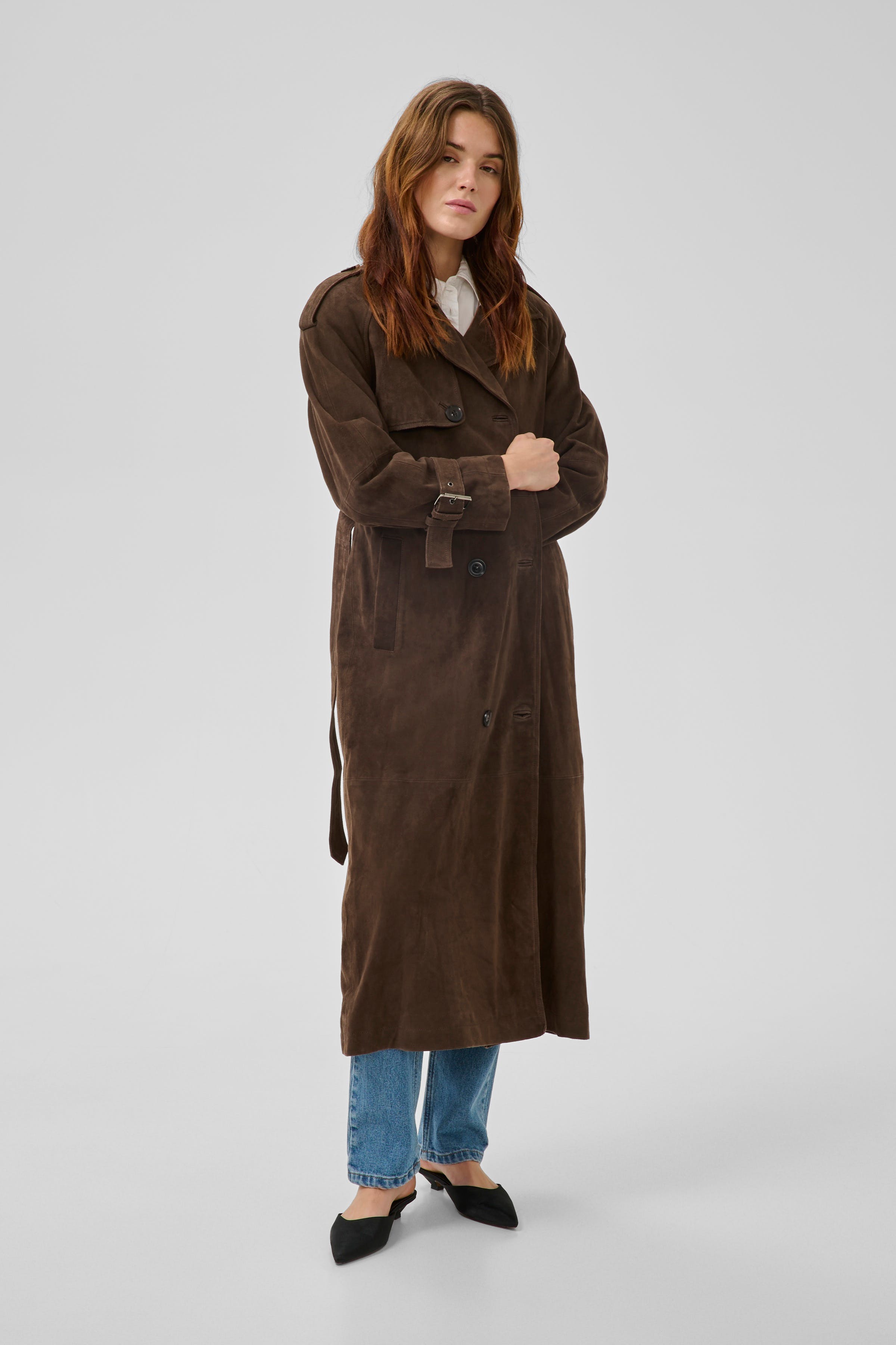TaraMW Suède trenchcoat LOOKBOOK FRONT 10704830-190840