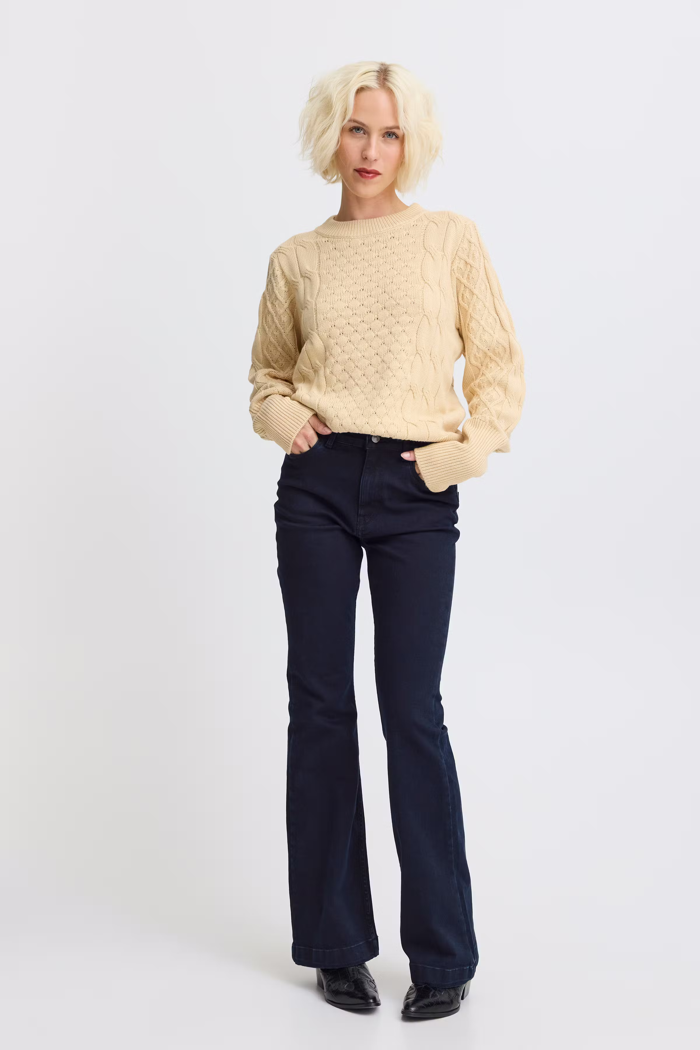 PZBECCA UHW Bootcut Leg LOOKBOOK FRONT 50207285-201334