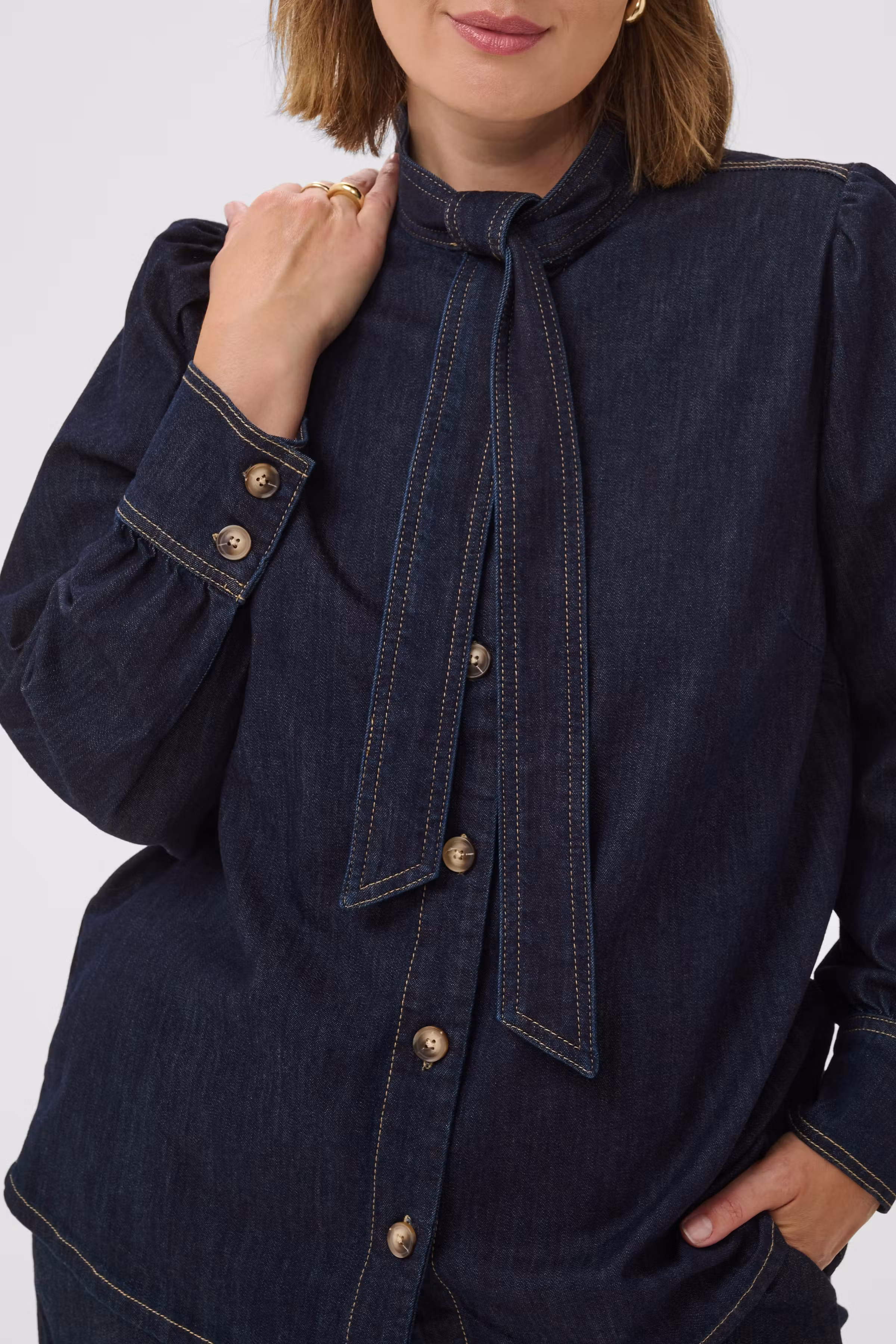 KCmally Shirt LOOKBOOK DETAIL 10584365-102990