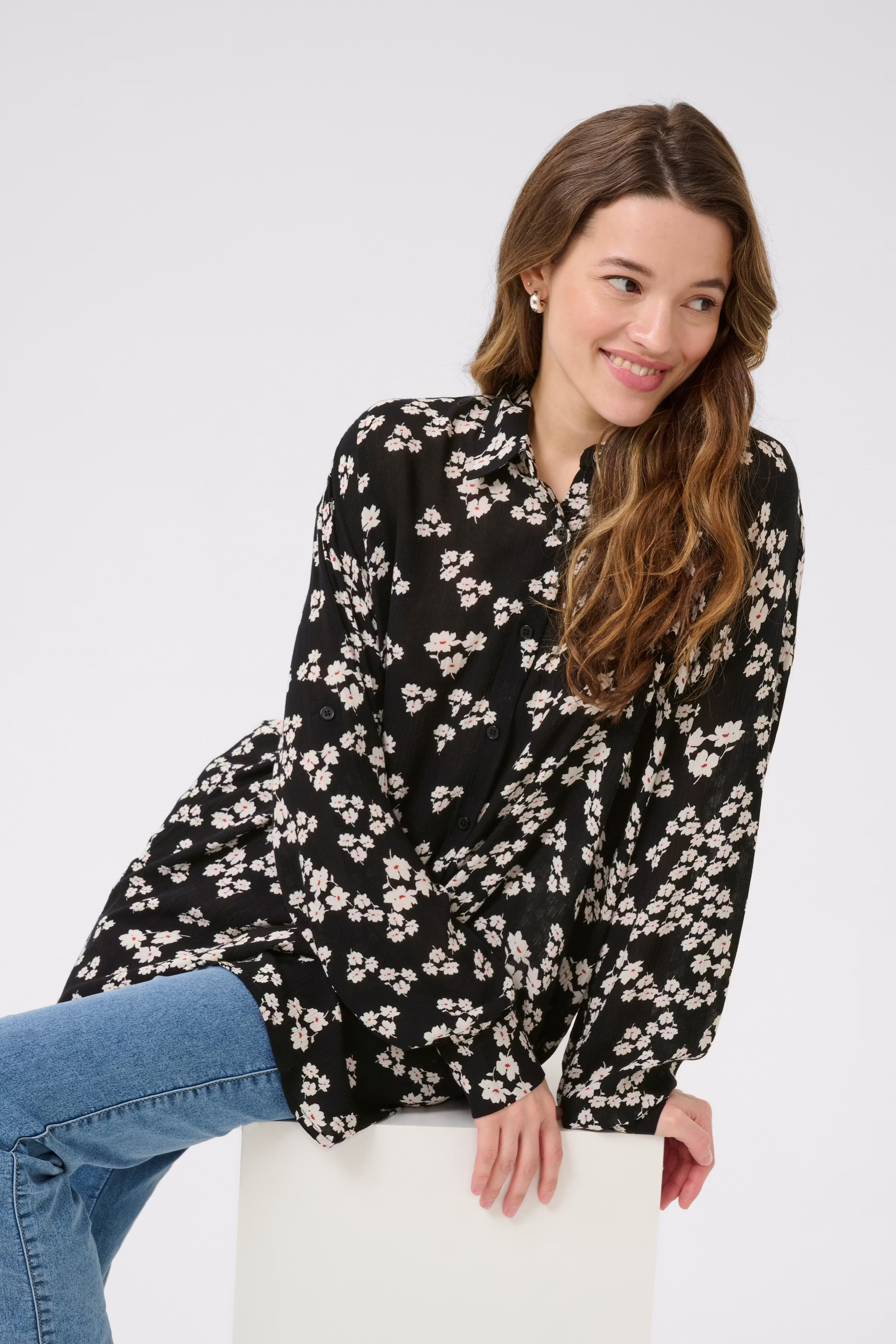 KAthora Skjorte LOOKBOOK DETAIL 10510035-107561