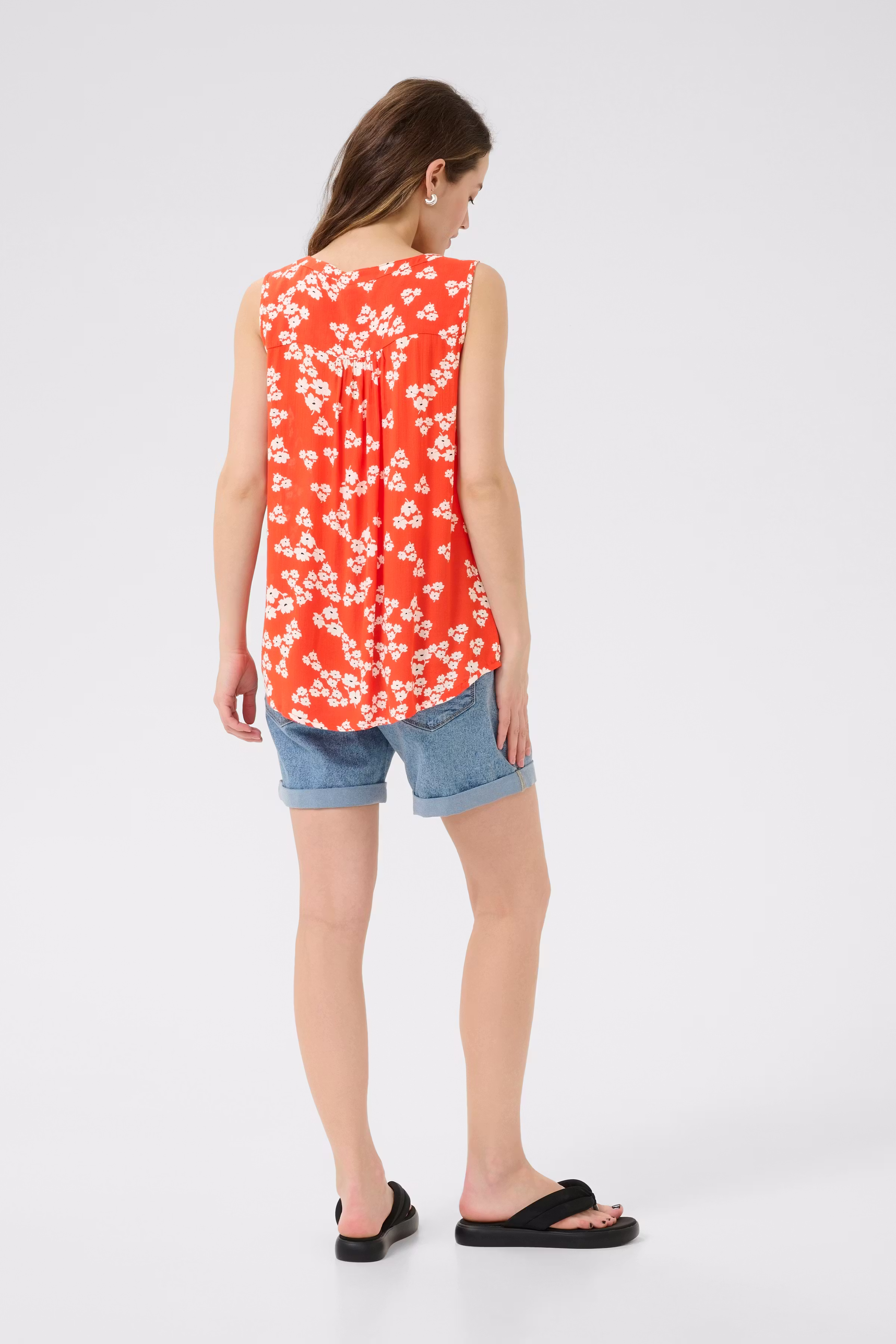 KAamber Top LOOKBOOK BACK 10508255-107593