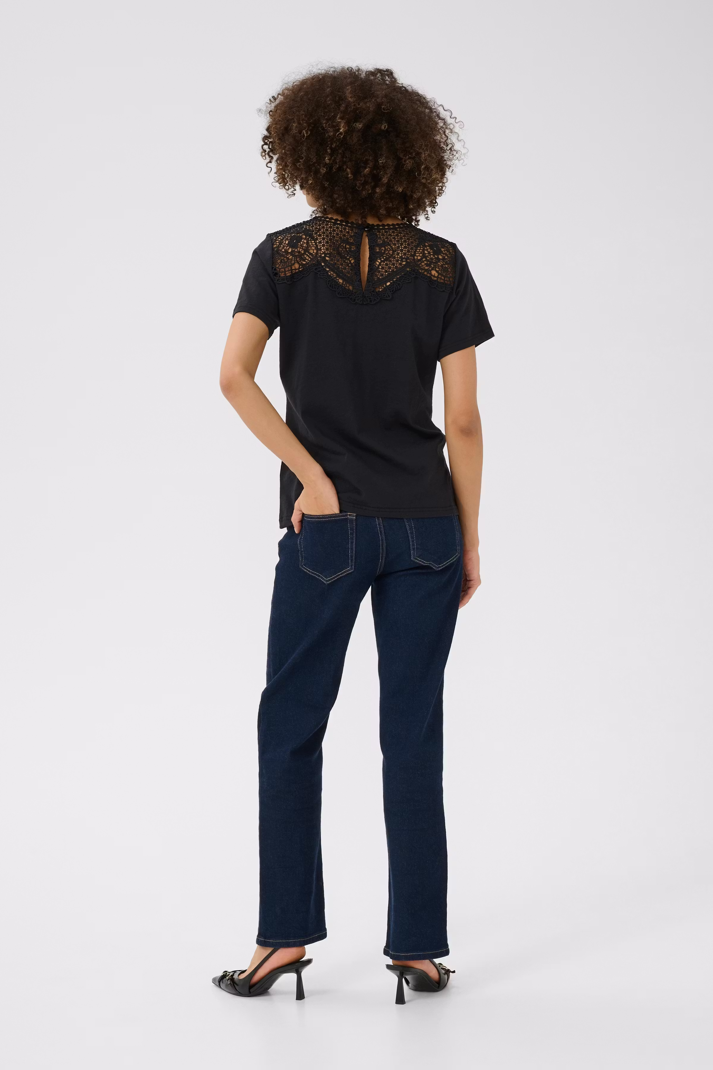 CUxandra T-shirt LOOKBOOK BACK 50111503-500012