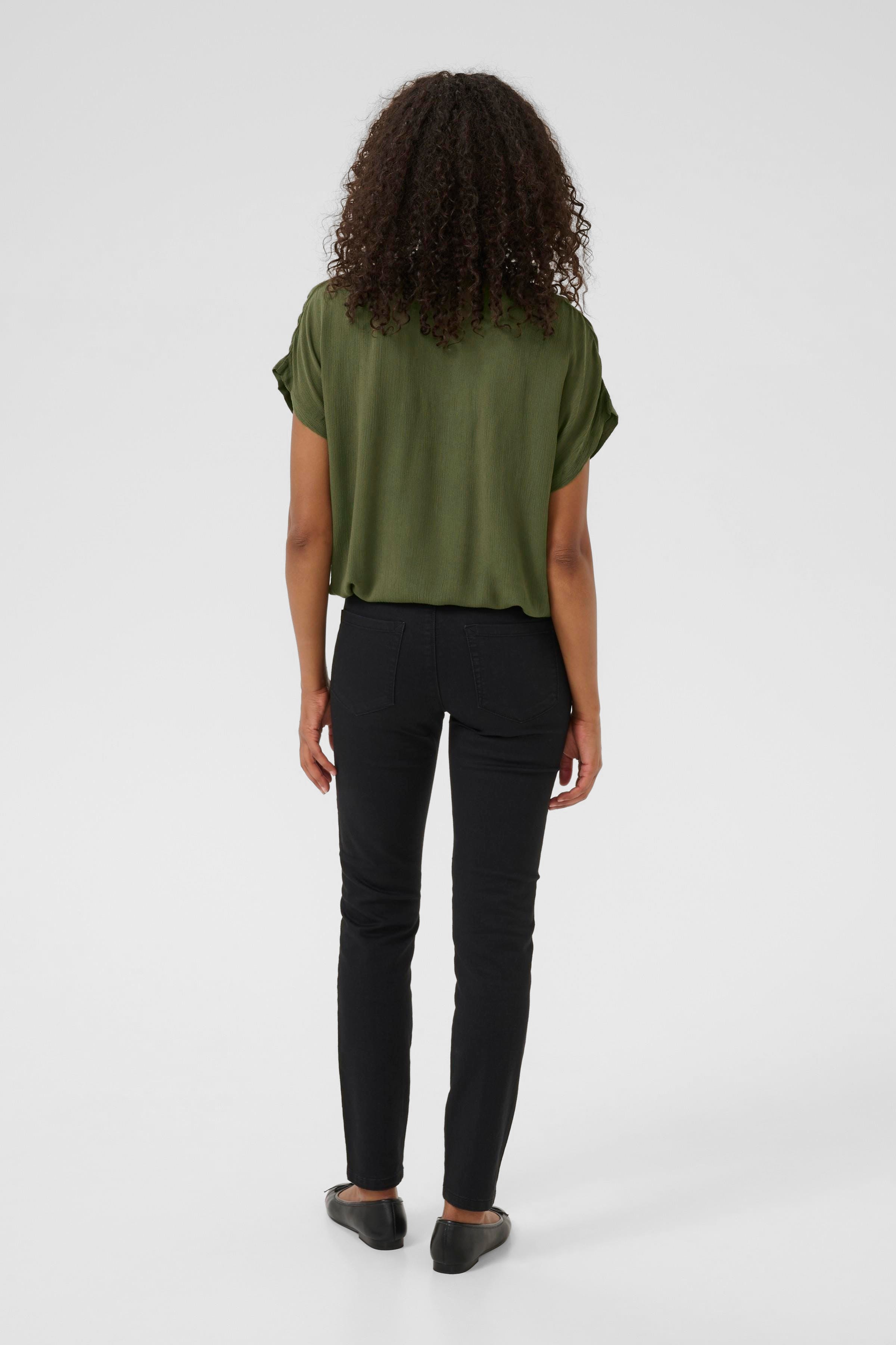 Amber Blouse LOOKBOOK BACK 10500781-190511