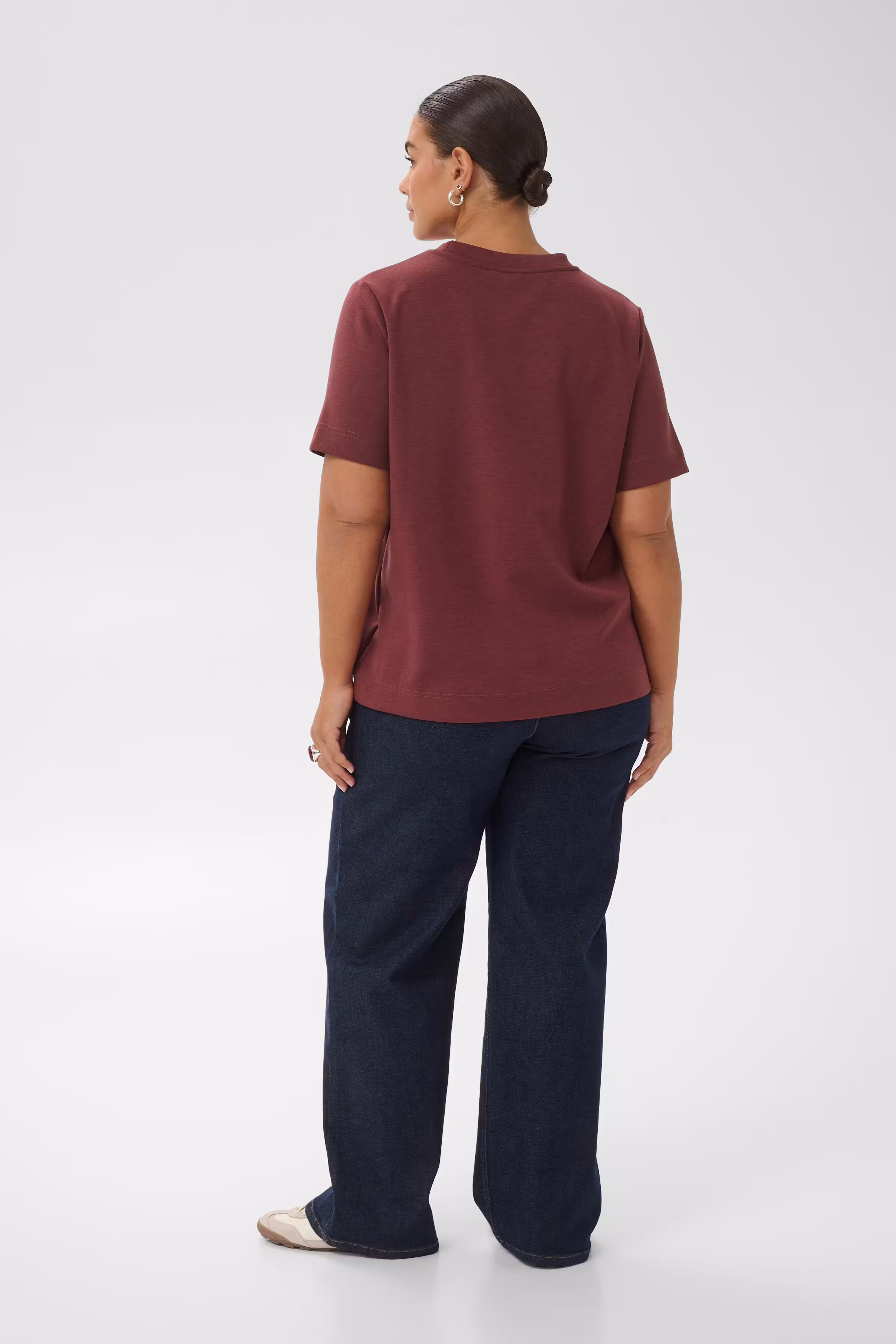 KClucy T-shirt LOOKBOOK BACK 10584550-1000179
